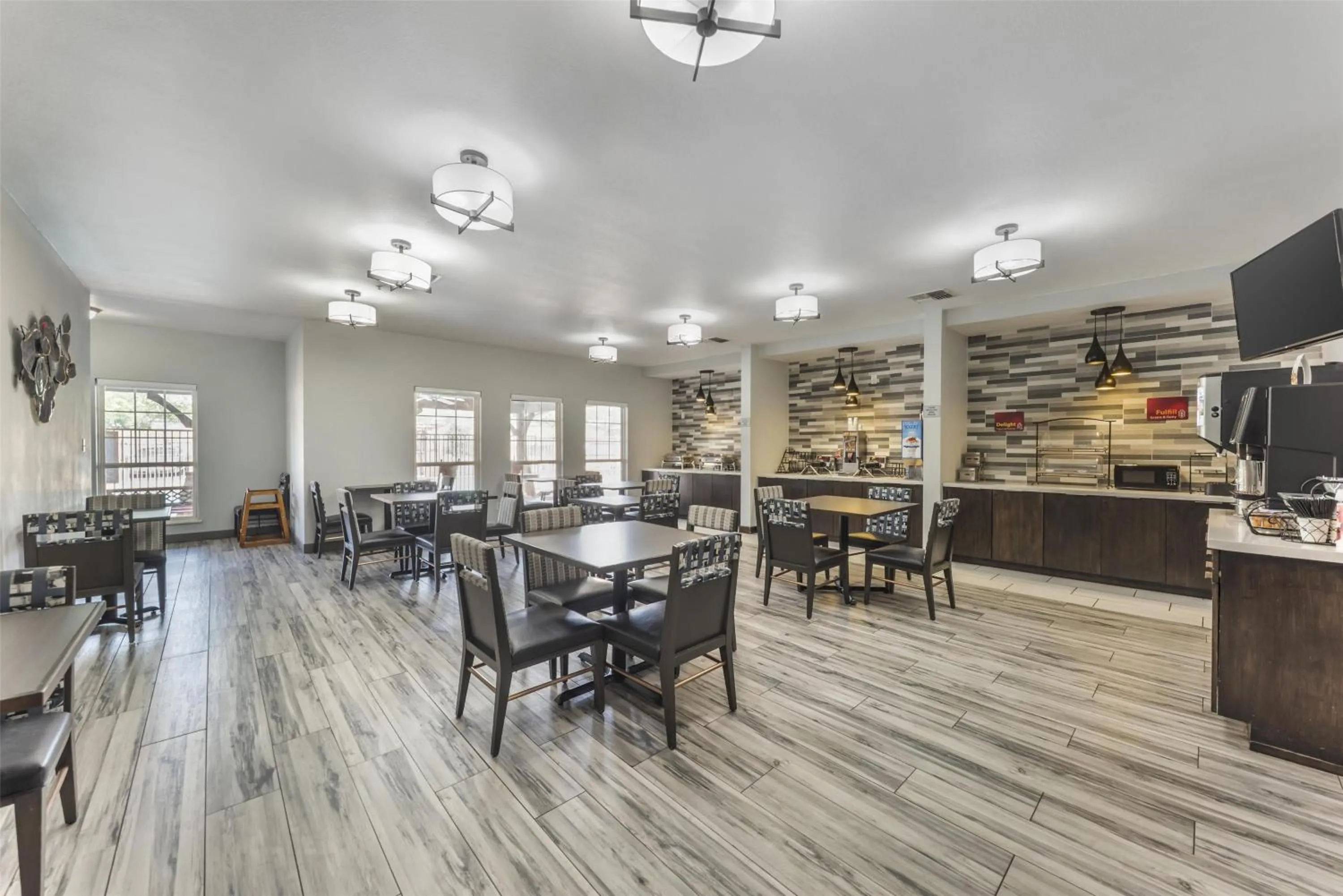 Breakfast in Best Western Plus Fredericksburg