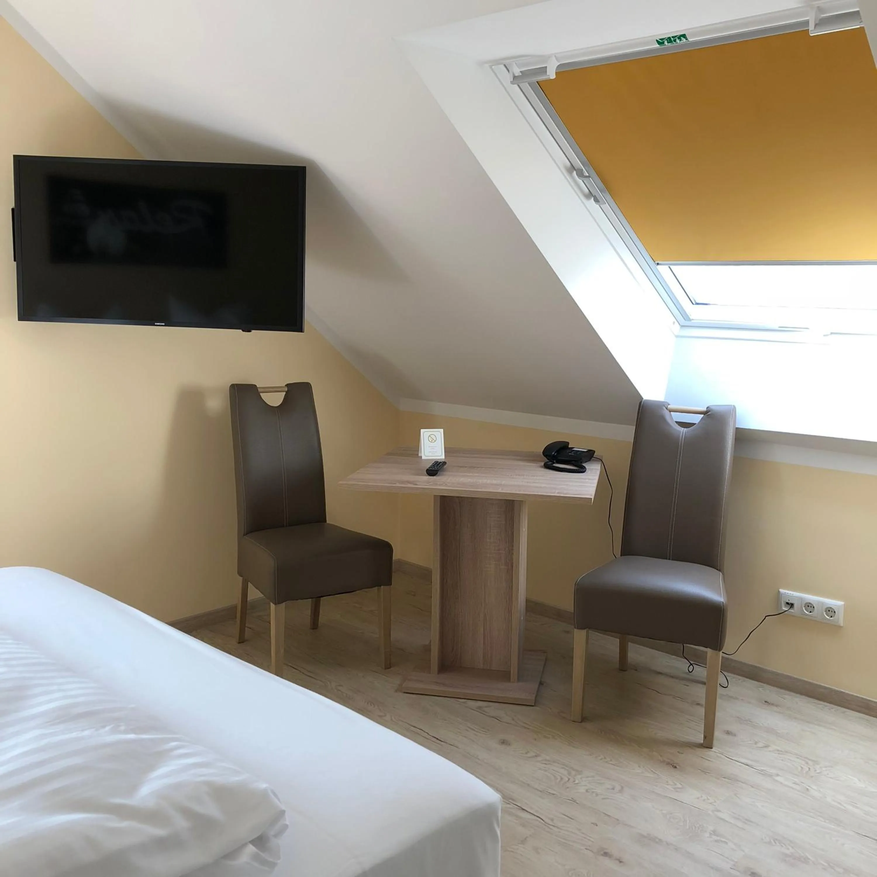 Bed in Hotel Select Suites & Aparts