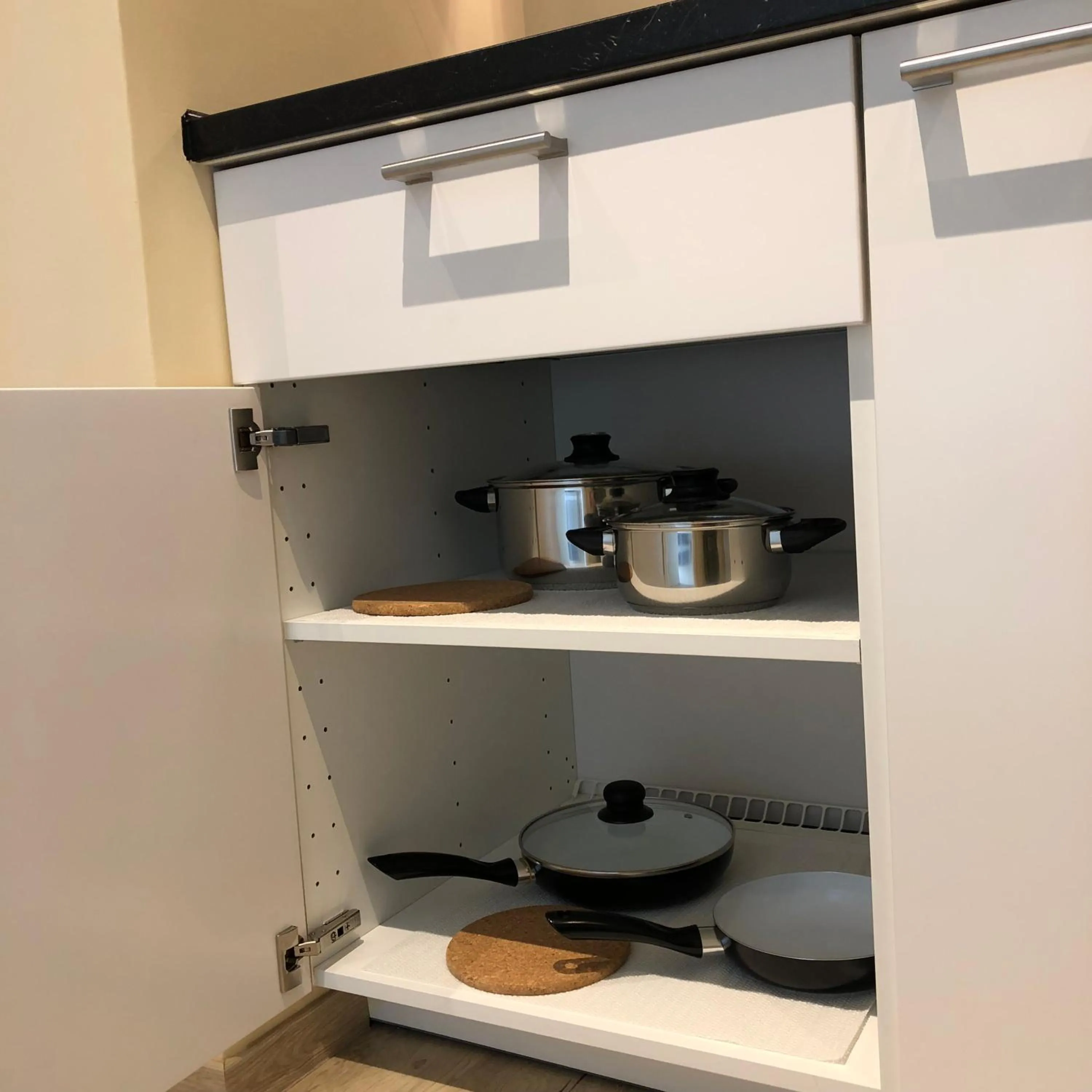 Hotel Select Suites & Aparts