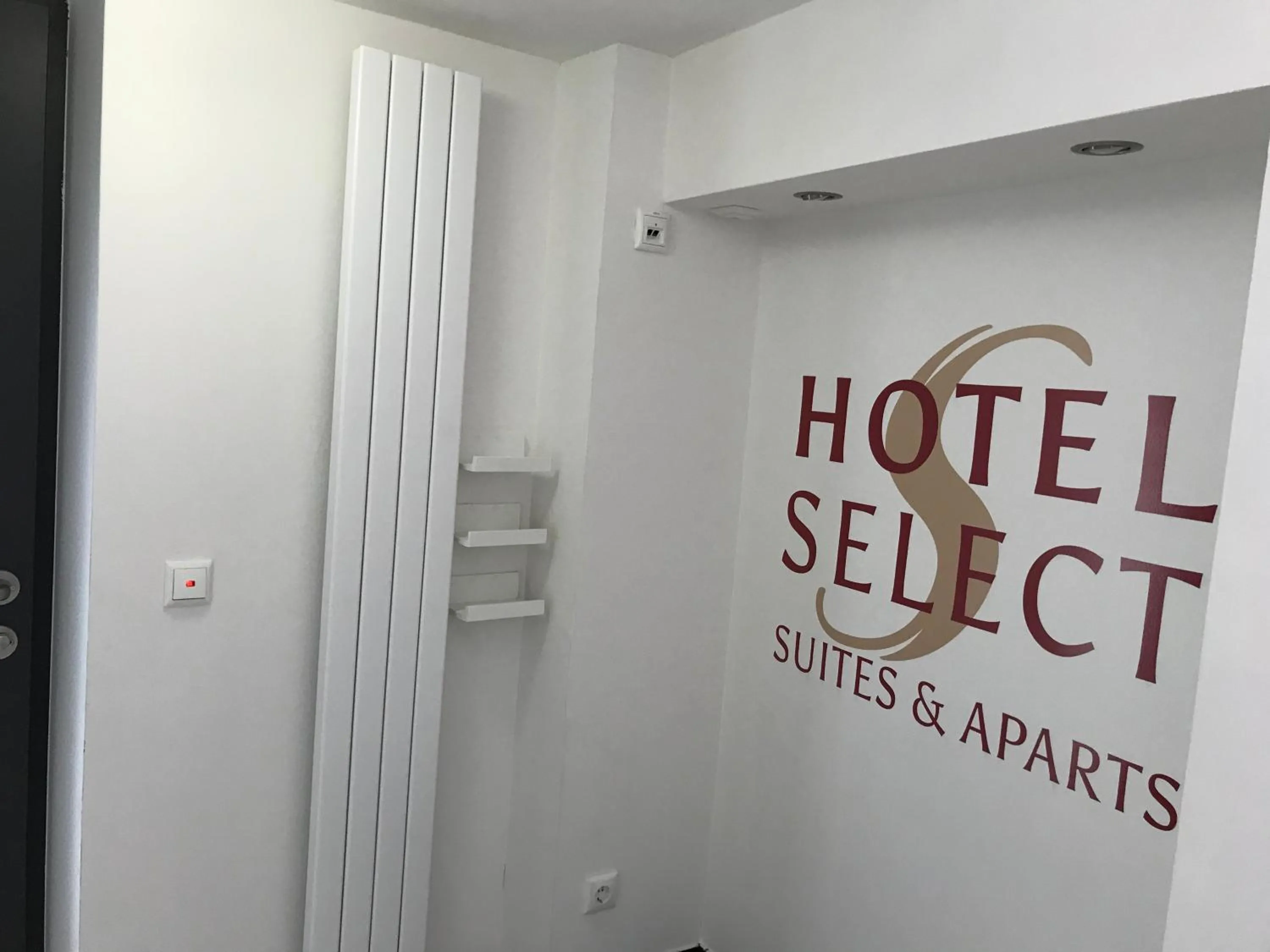 Hotel Select Suites & Aparts