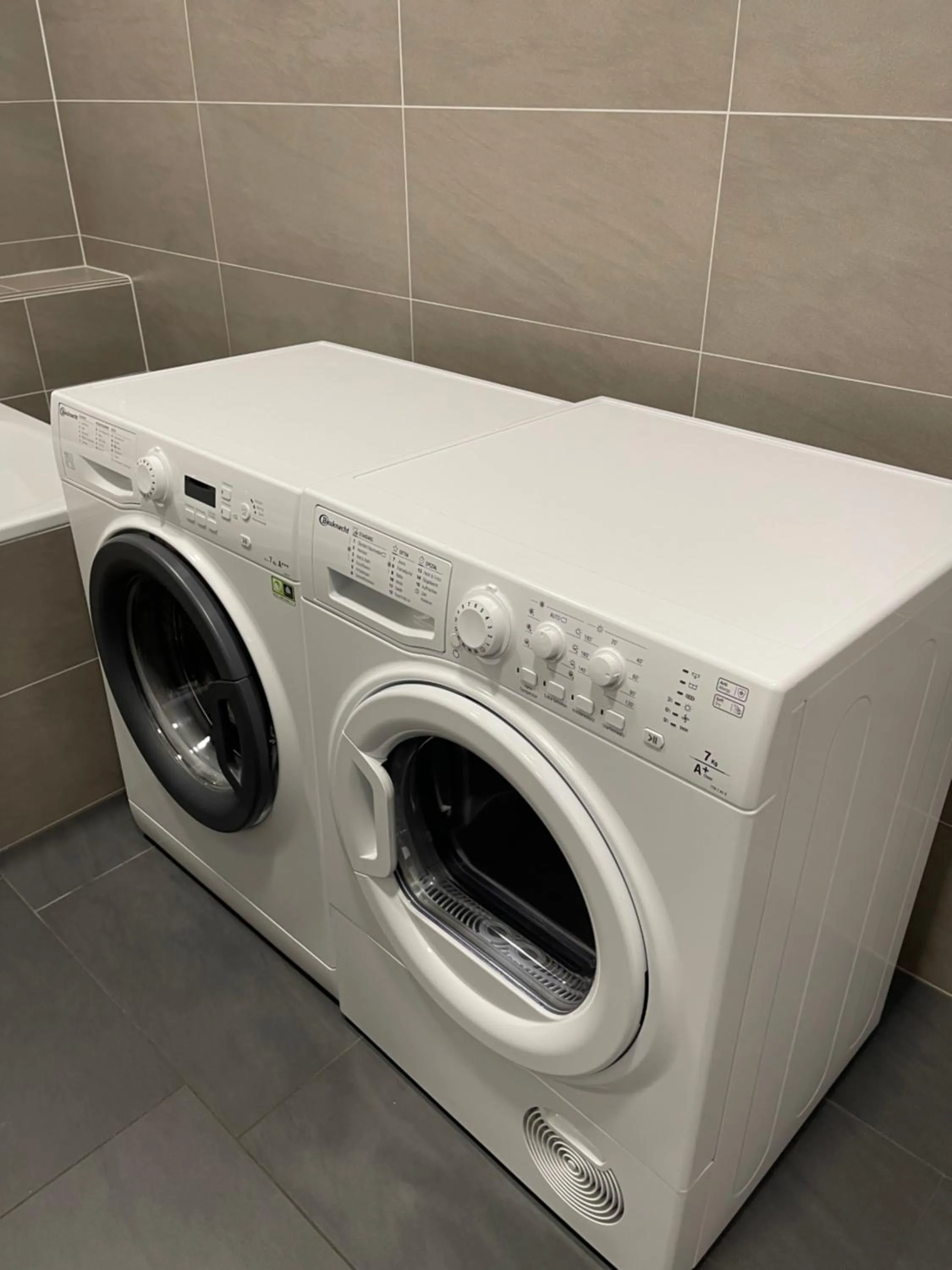 Hotel Select Suites & Aparts