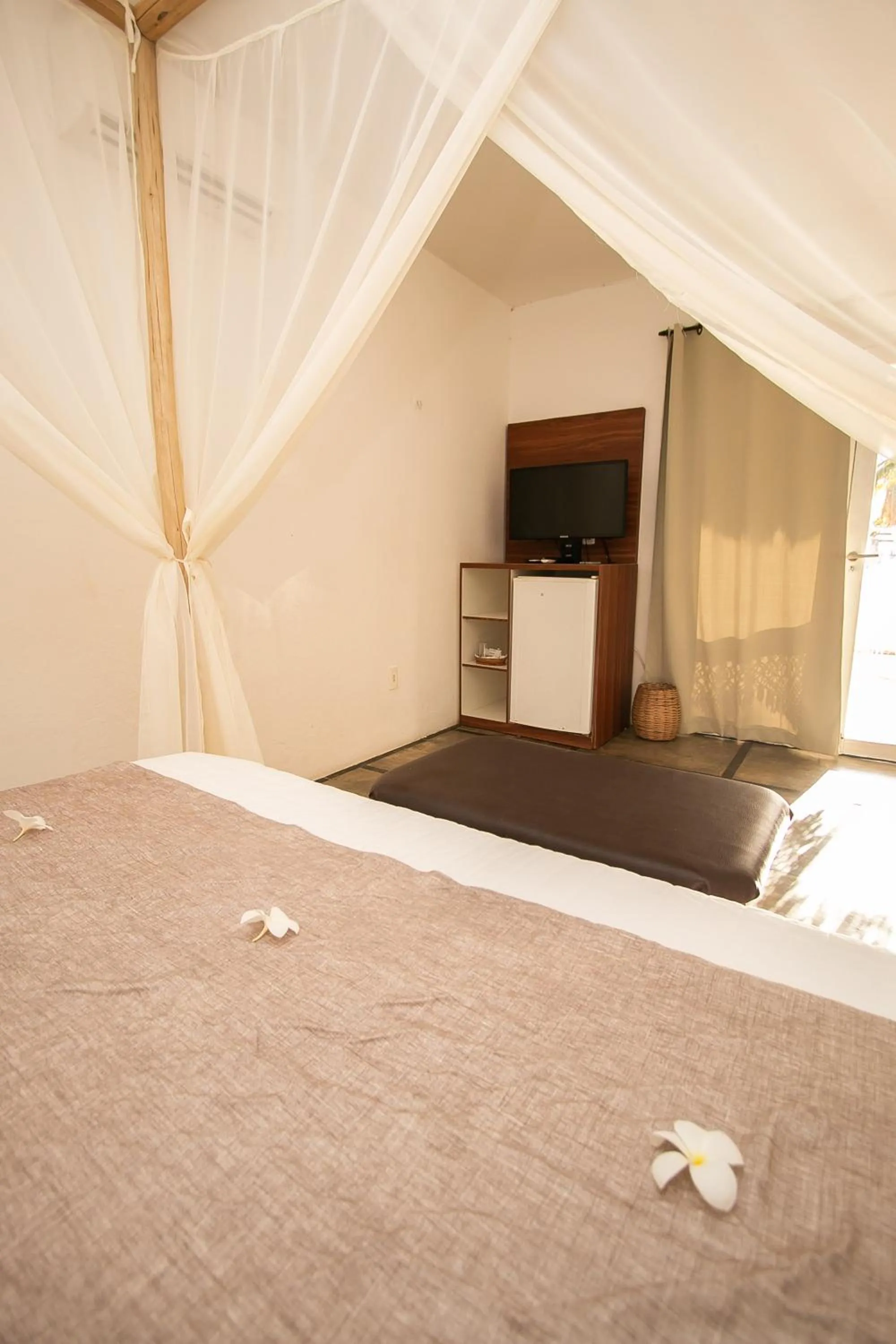 Decorative detail, Bed in Amagali Pousada