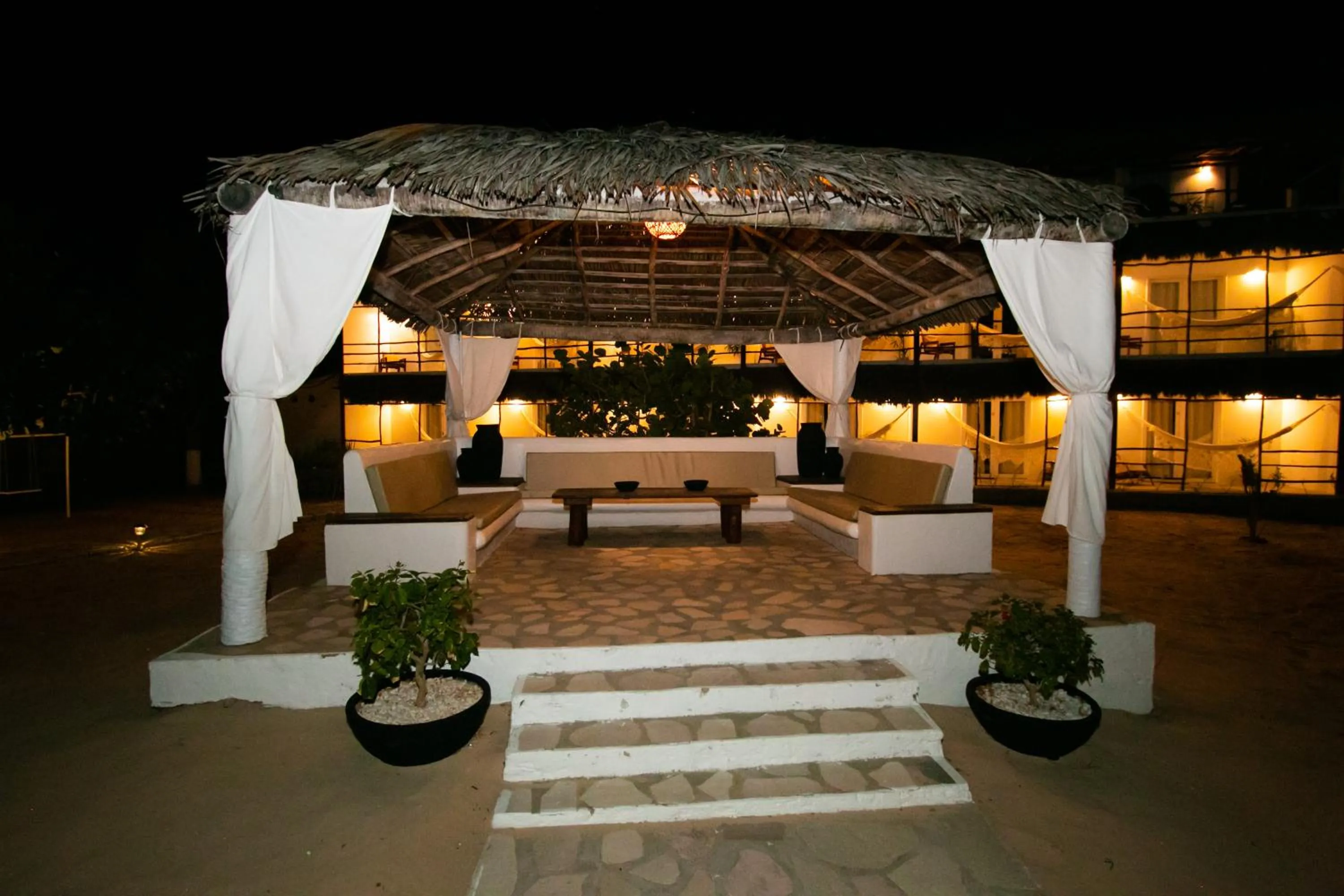 Communal lounge/ TV room in Amagali Pousada