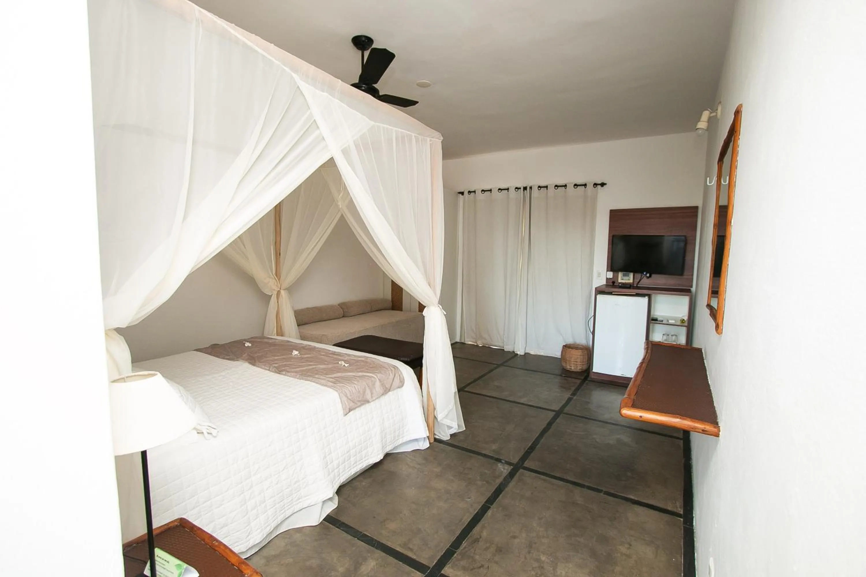 Decorative detail, Bed in Amagali Pousada