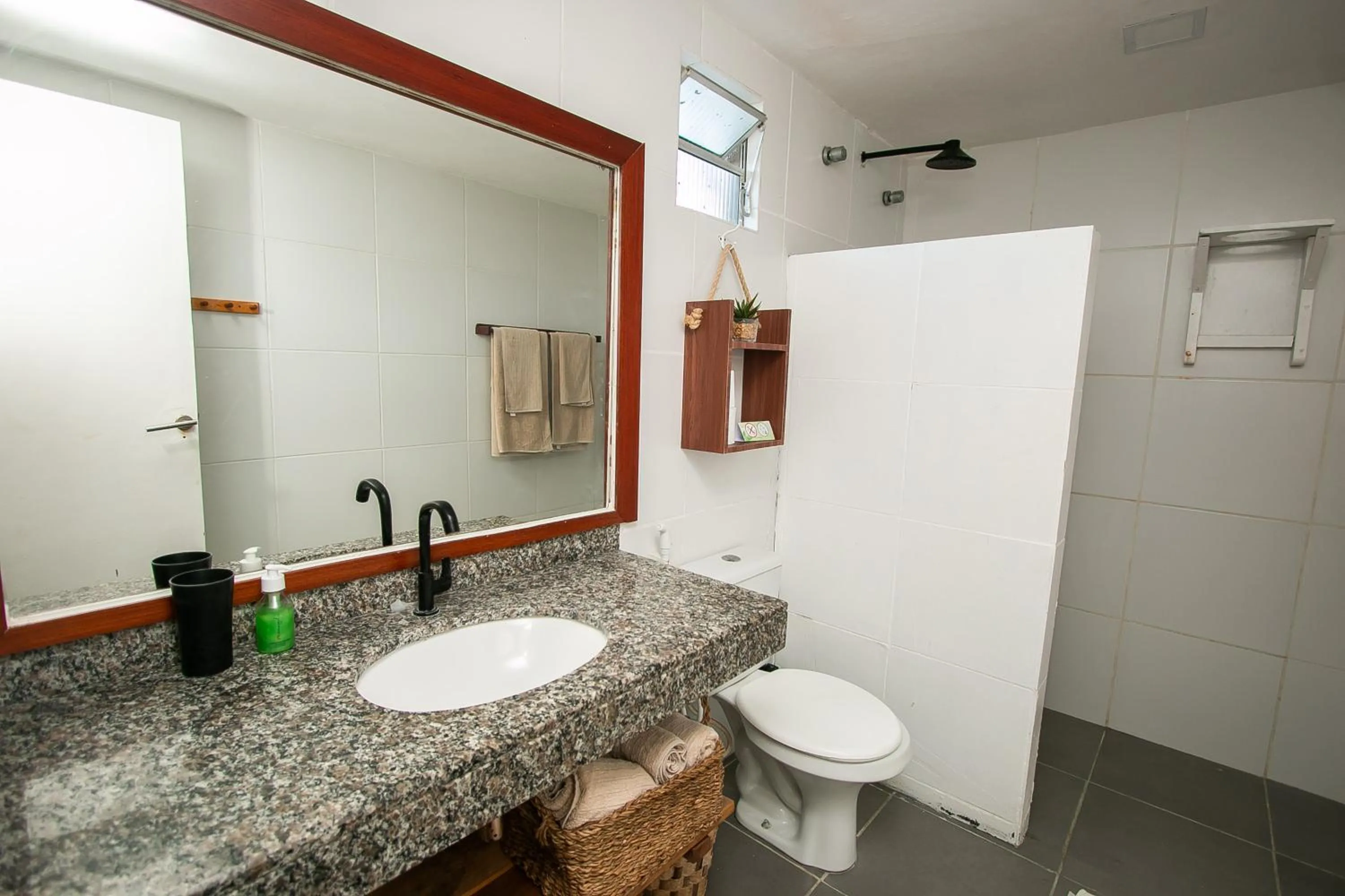 Toilet in Amagali Pousada