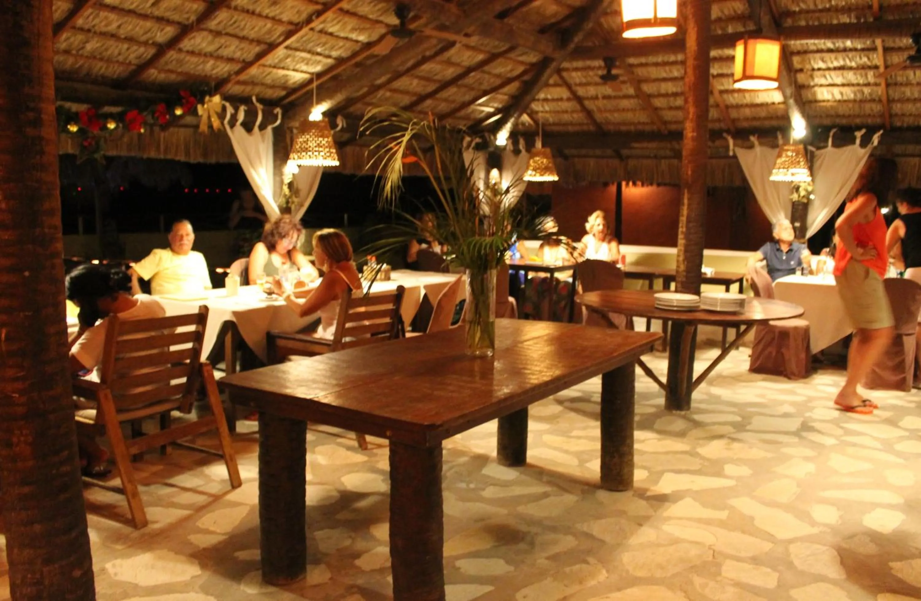 Restaurant/places to eat in Amagali Pousada