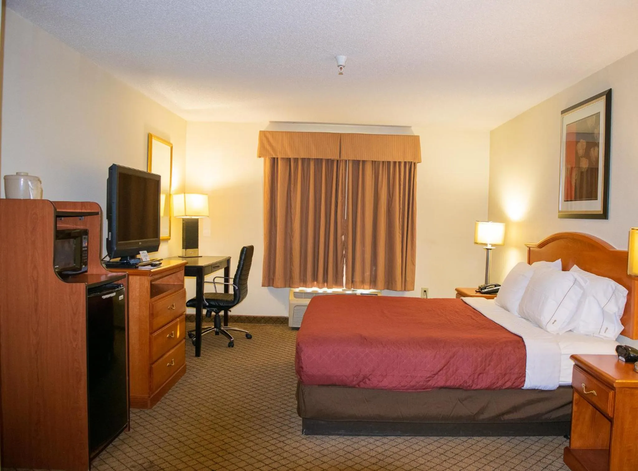 TV and multimedia, Bed in Home Inn & Suites