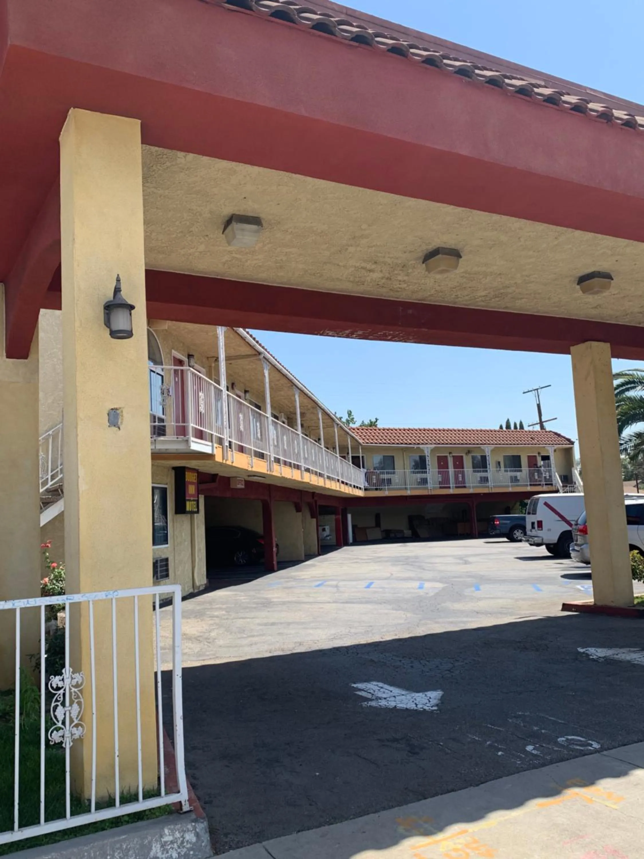 Facade/entrance in Budget Inn Motel