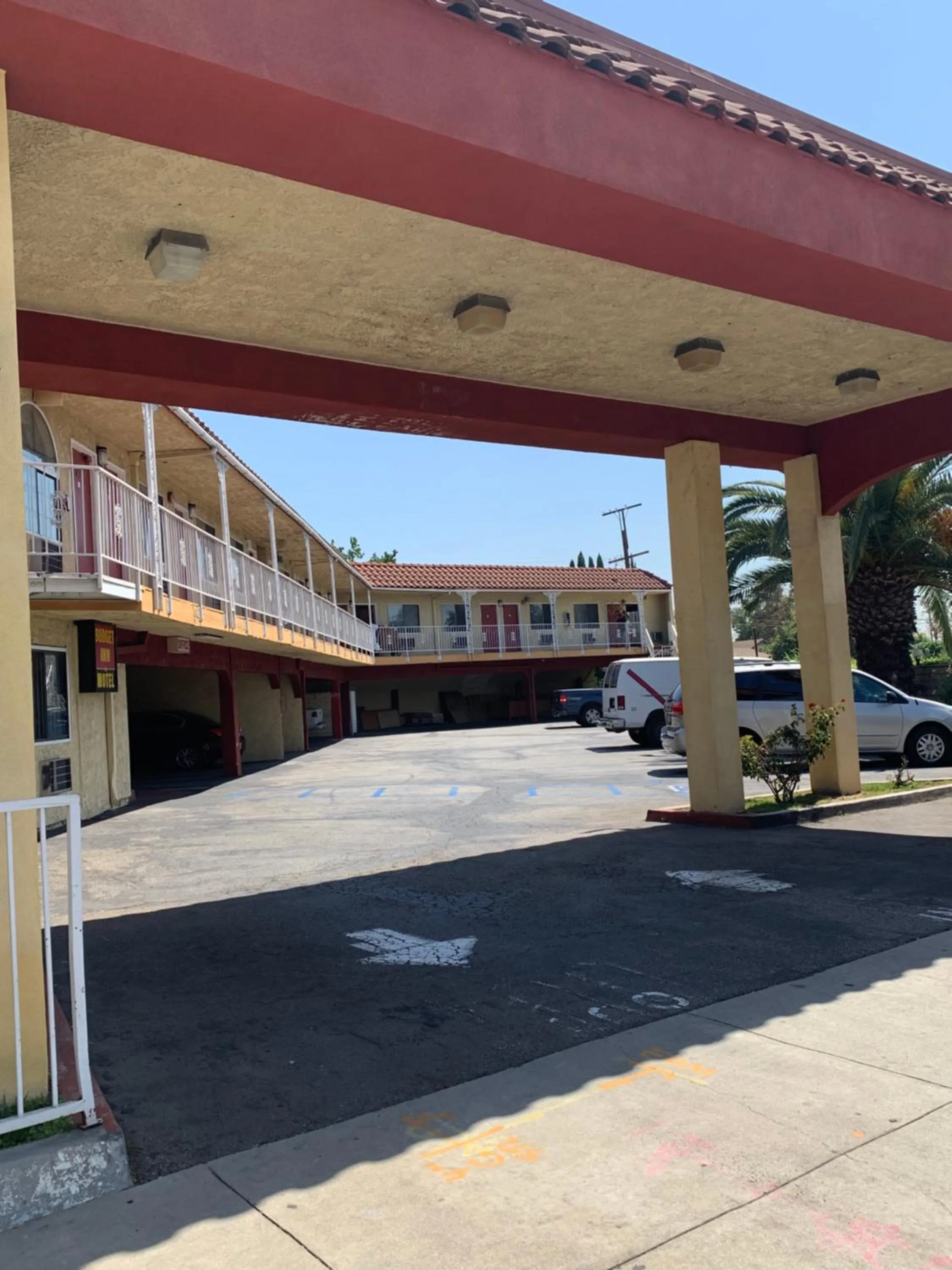 Facade/entrance in Budget Inn Motel