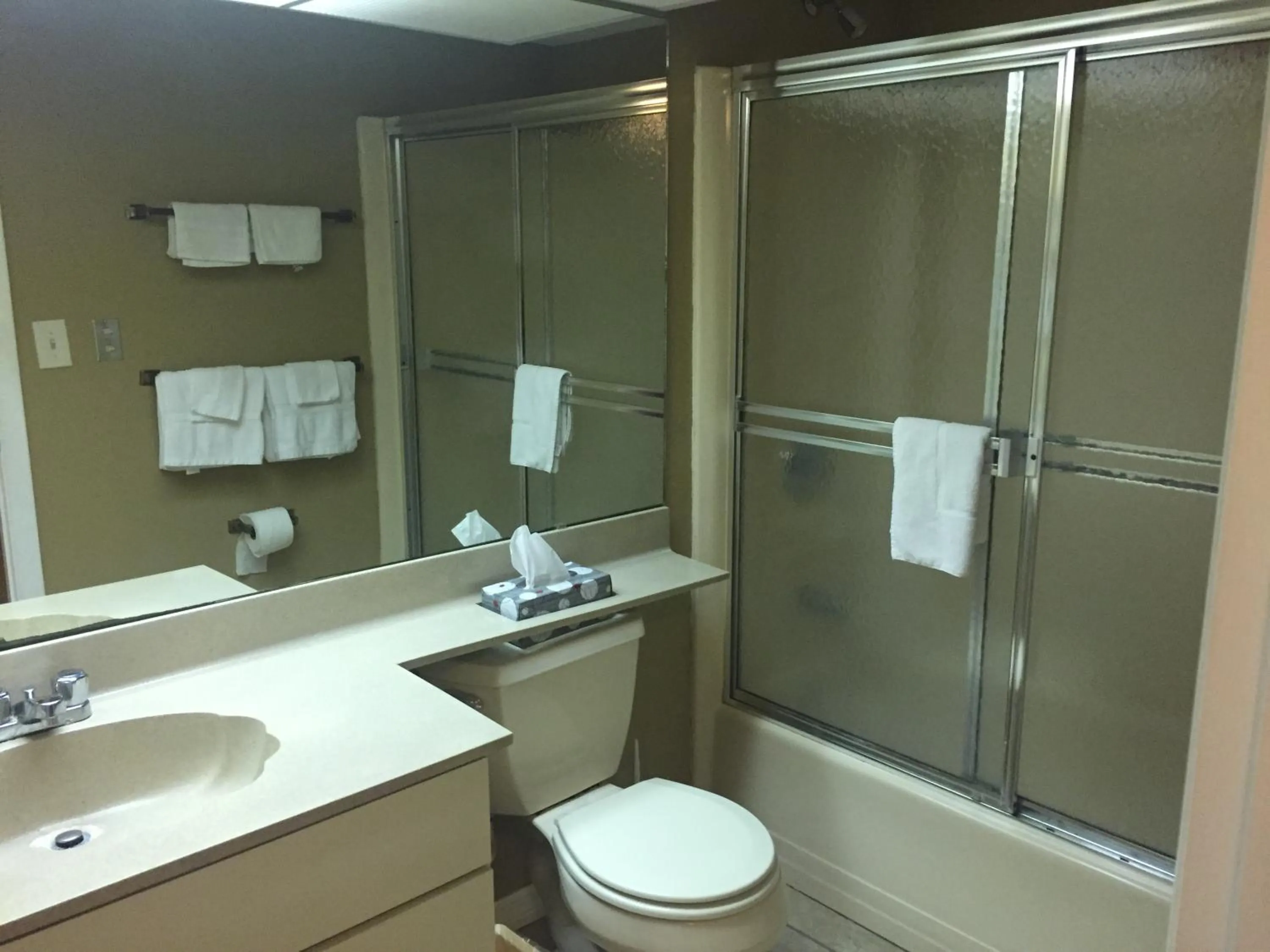 Bathroom in Charlotte Bay Resort