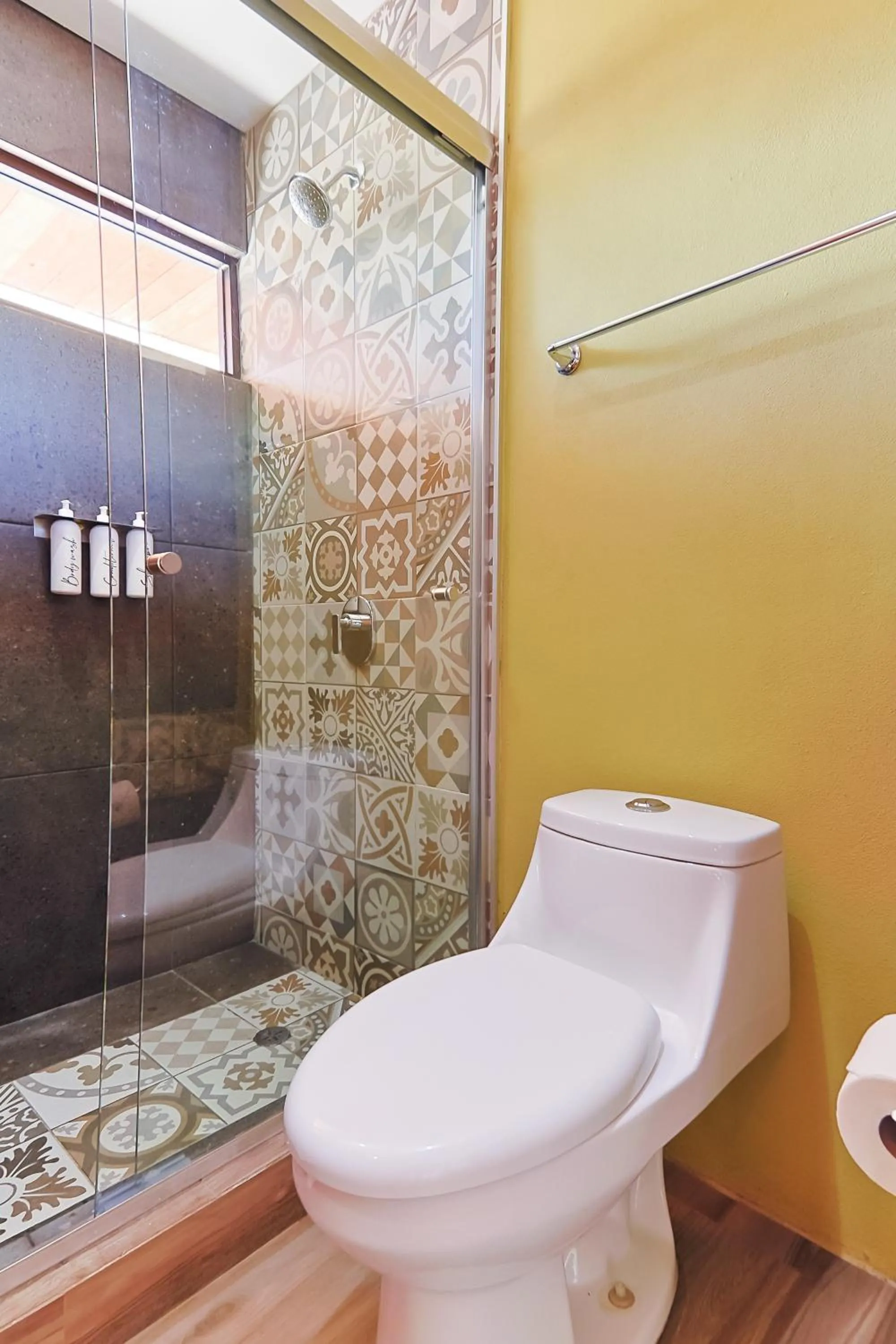 Shower in Maglen Resort