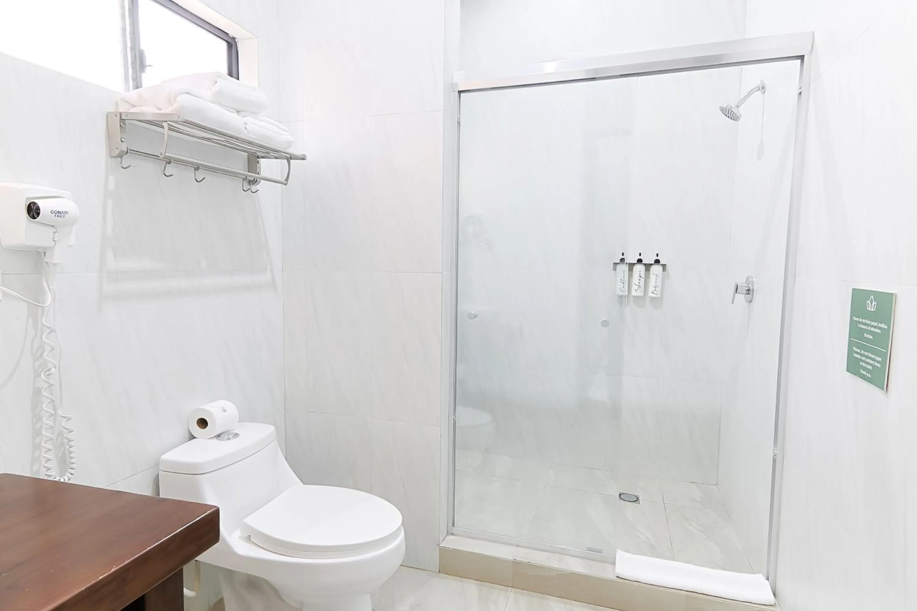 Bathroom in Maglen Resort