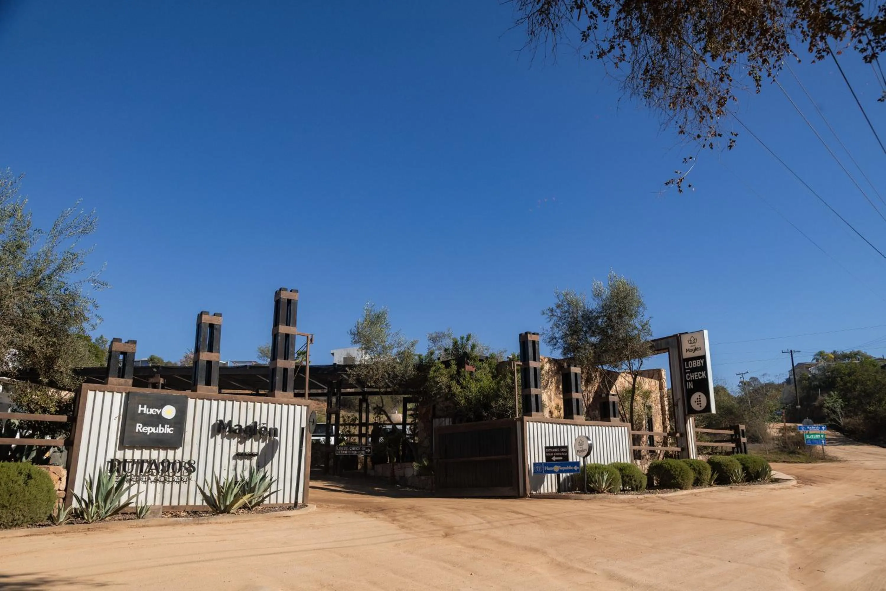 Facade/entrance in Maglen Resort
