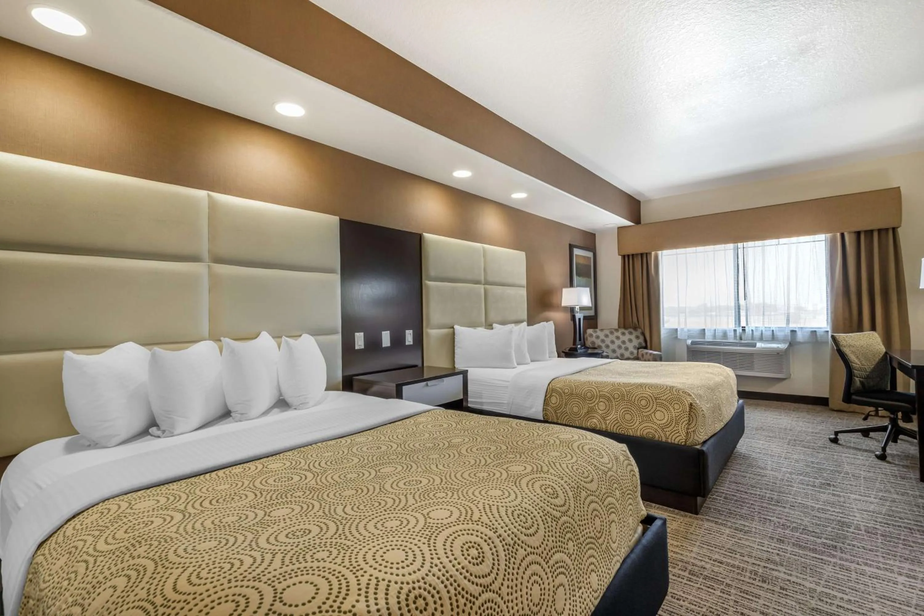 Bedroom, Bed in Best Western Plus Lackland Hotel and Suites.