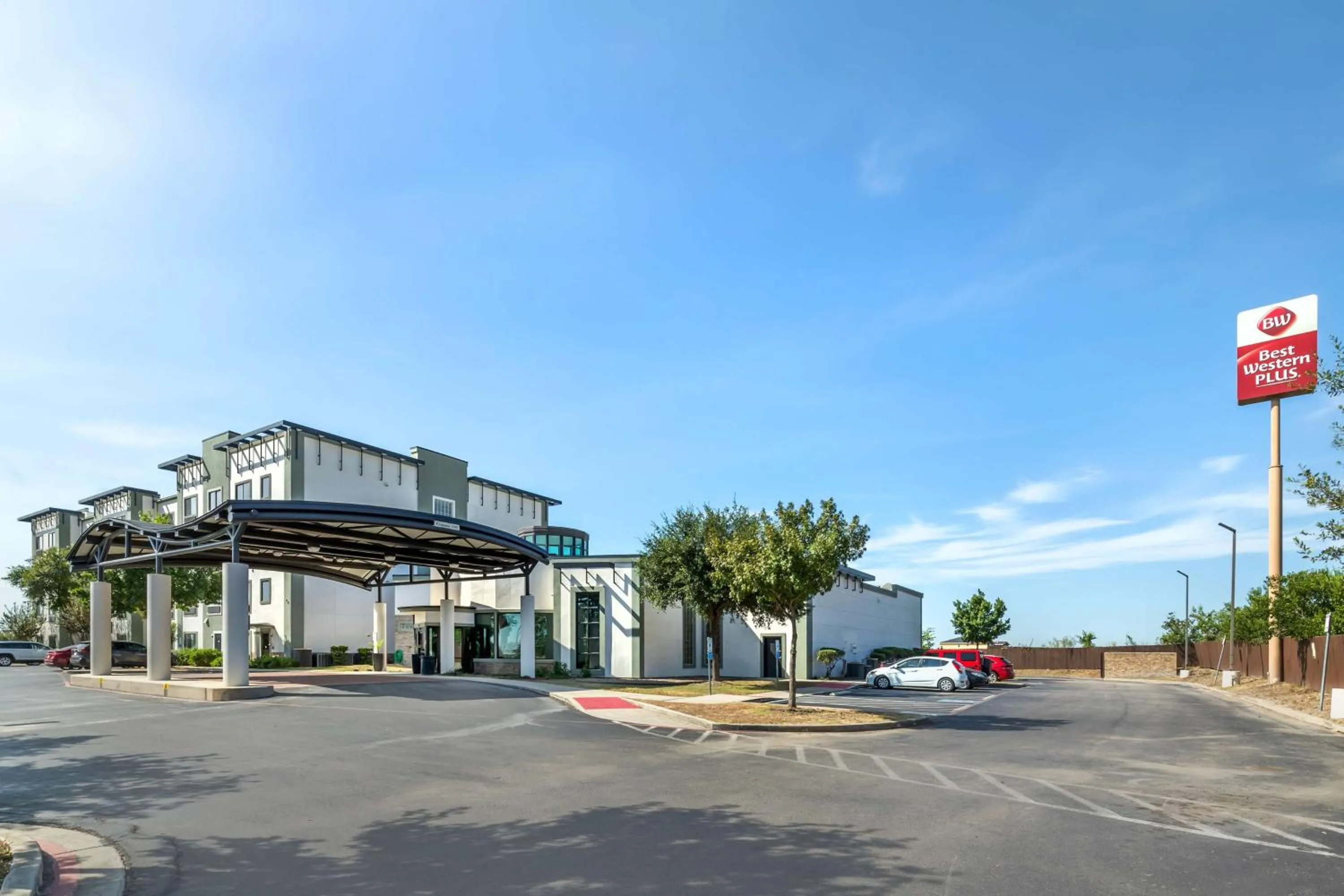 Property building in Best Western Plus Lackland Hotel and Suites.