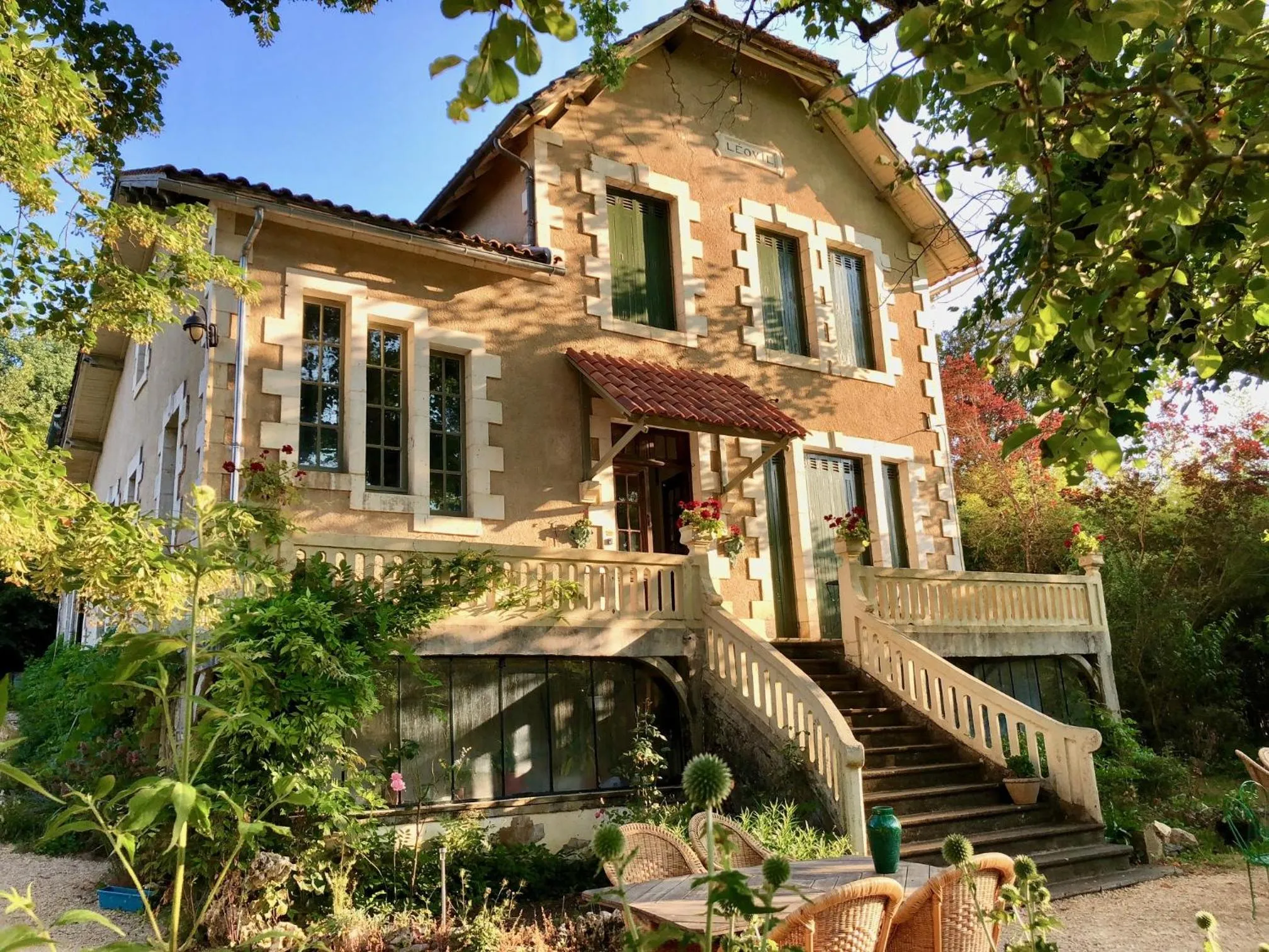 Facade/entrance in Villa Léovil