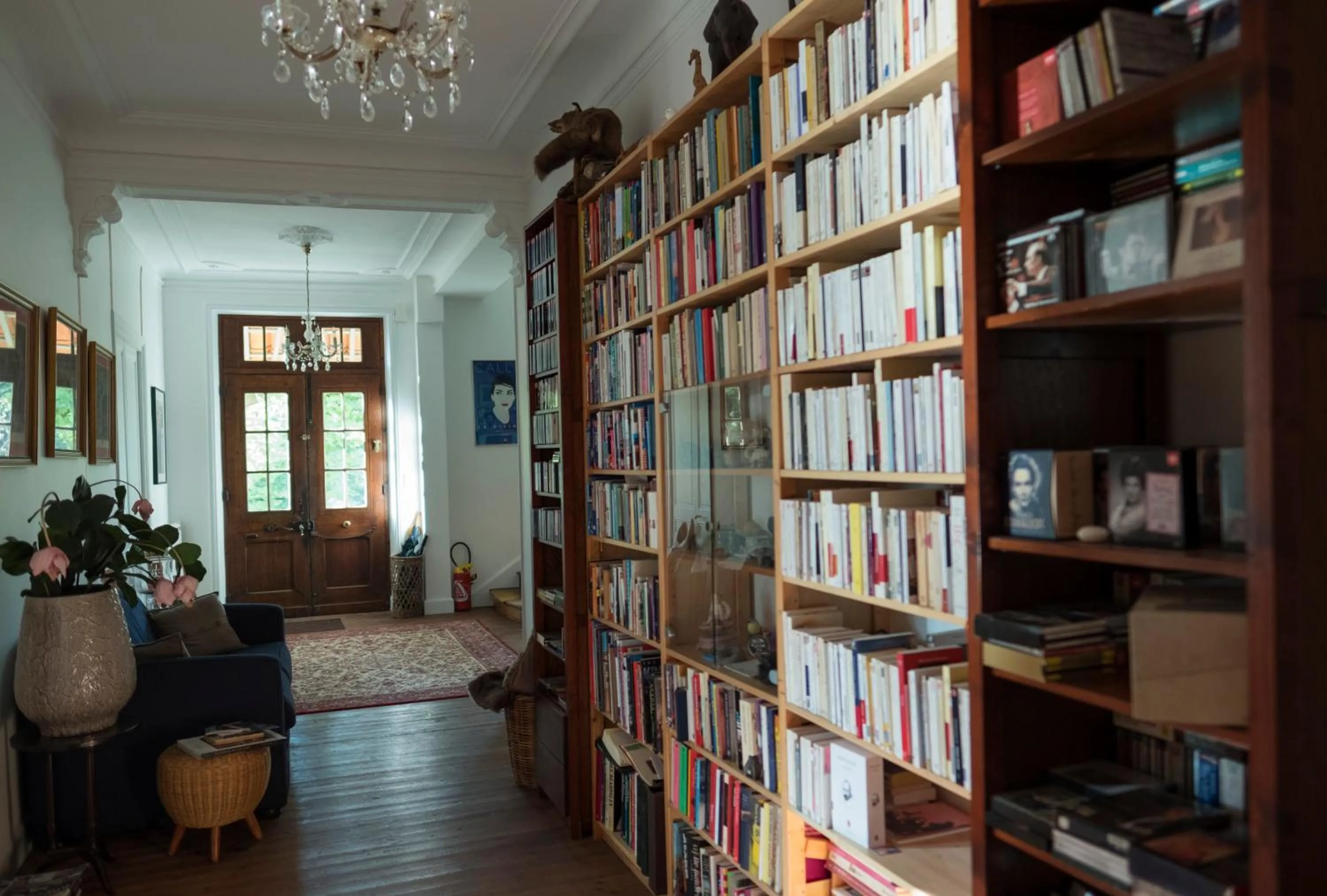 Property building in Villa Léovil