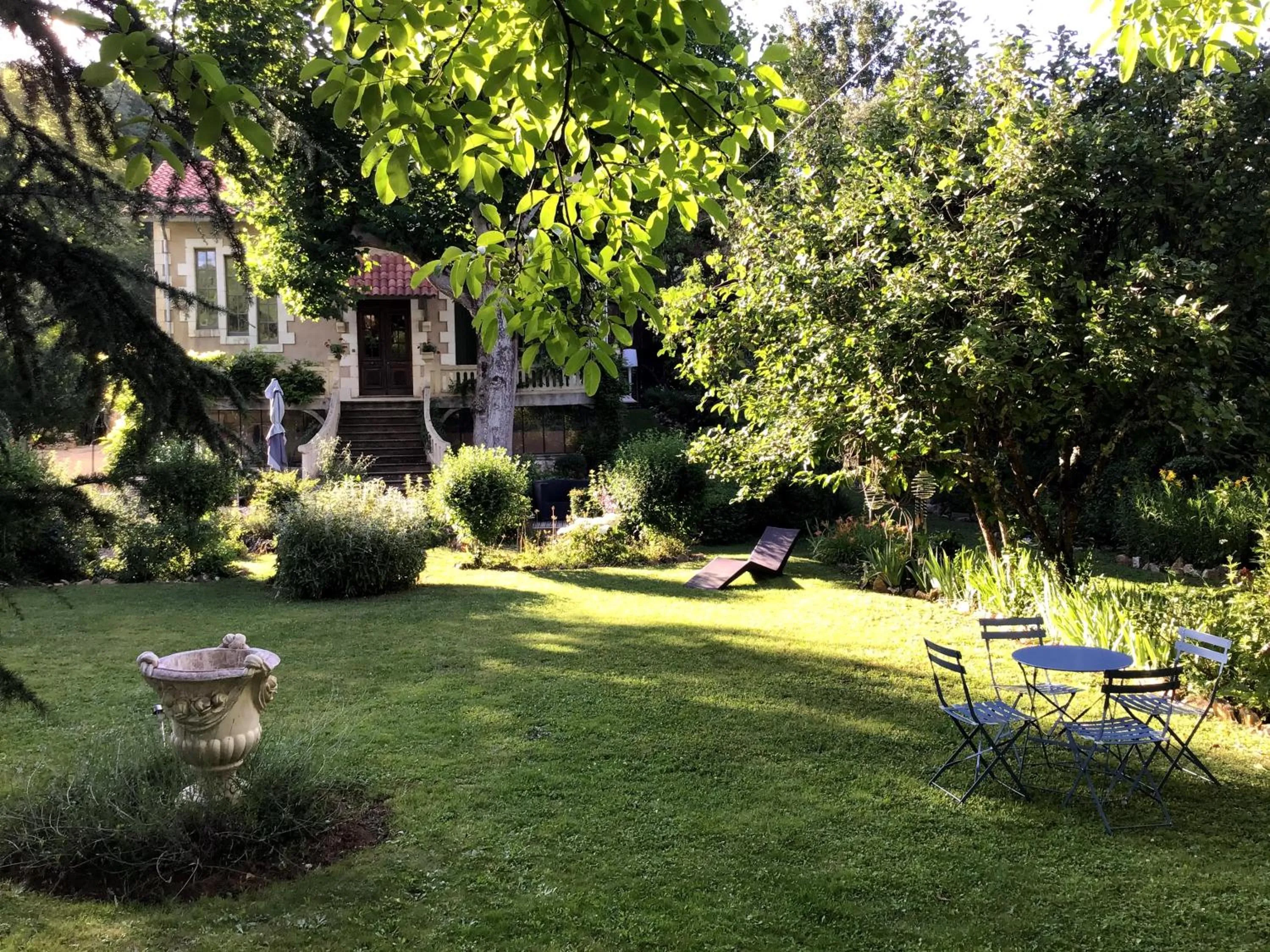Garden in Villa Léovil