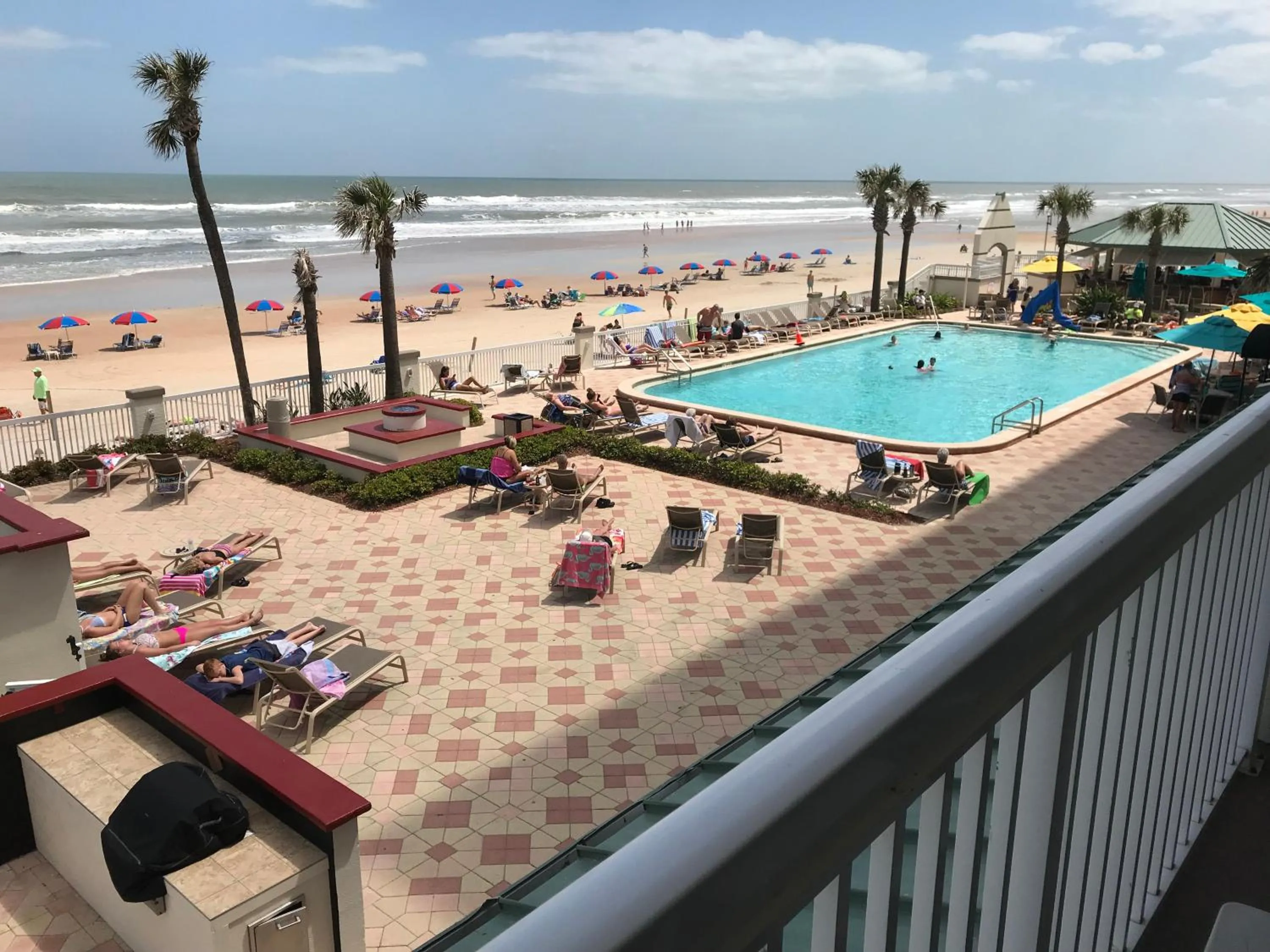 Direct oceanfront, fantastic ocean view, separate bedroom ! - Pools open !