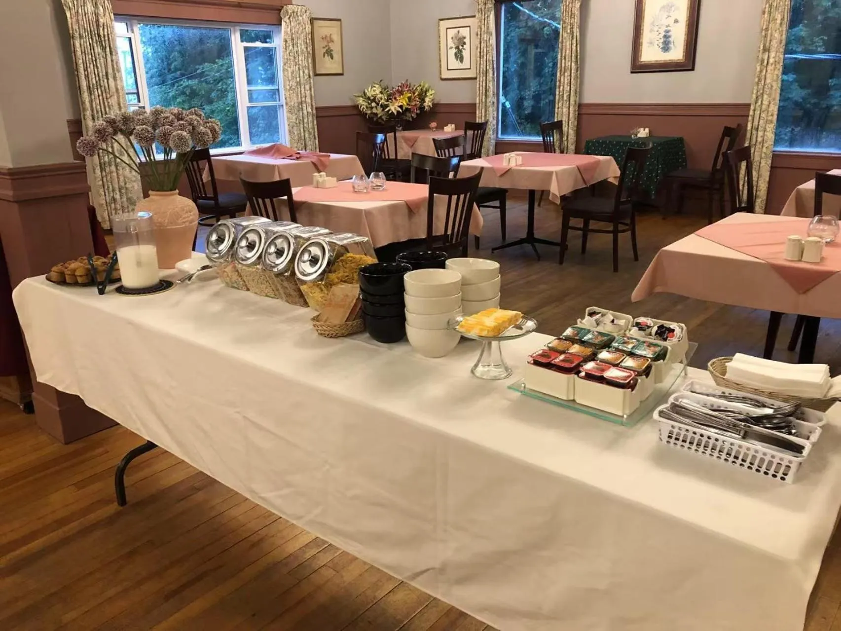 Breakfast in Braeside Country Inn