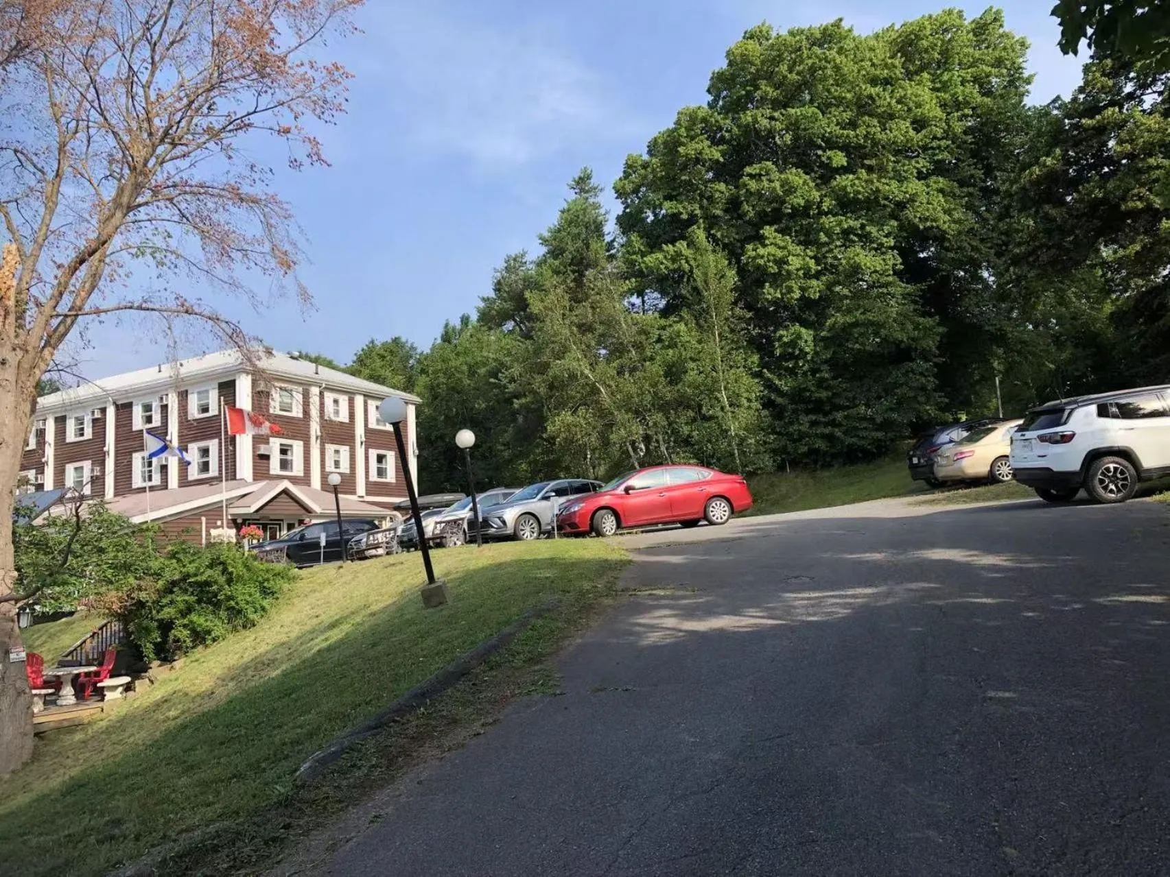 Property building in Braeside Country Inn