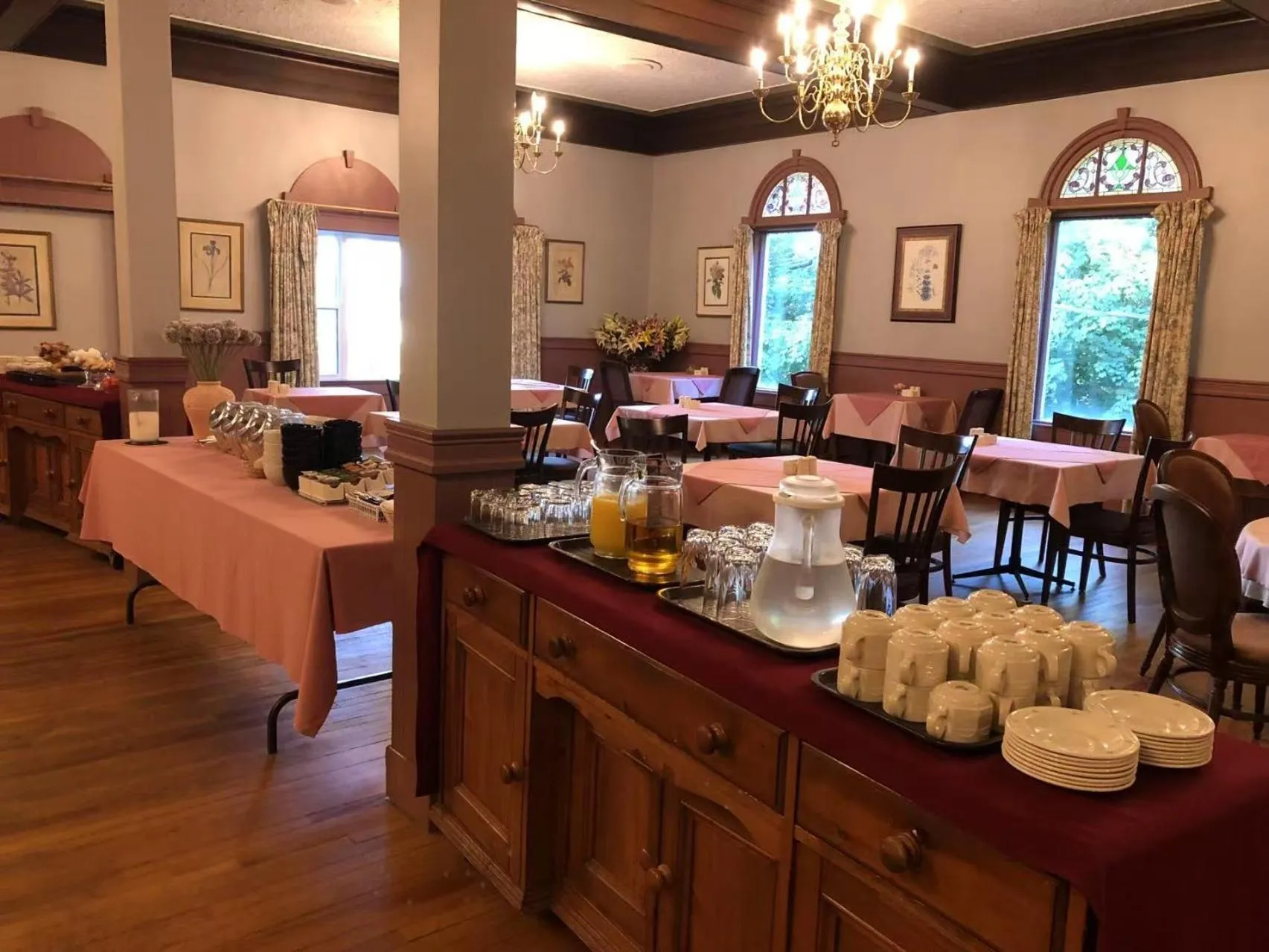 Restaurant/places to eat in Braeside Country Inn