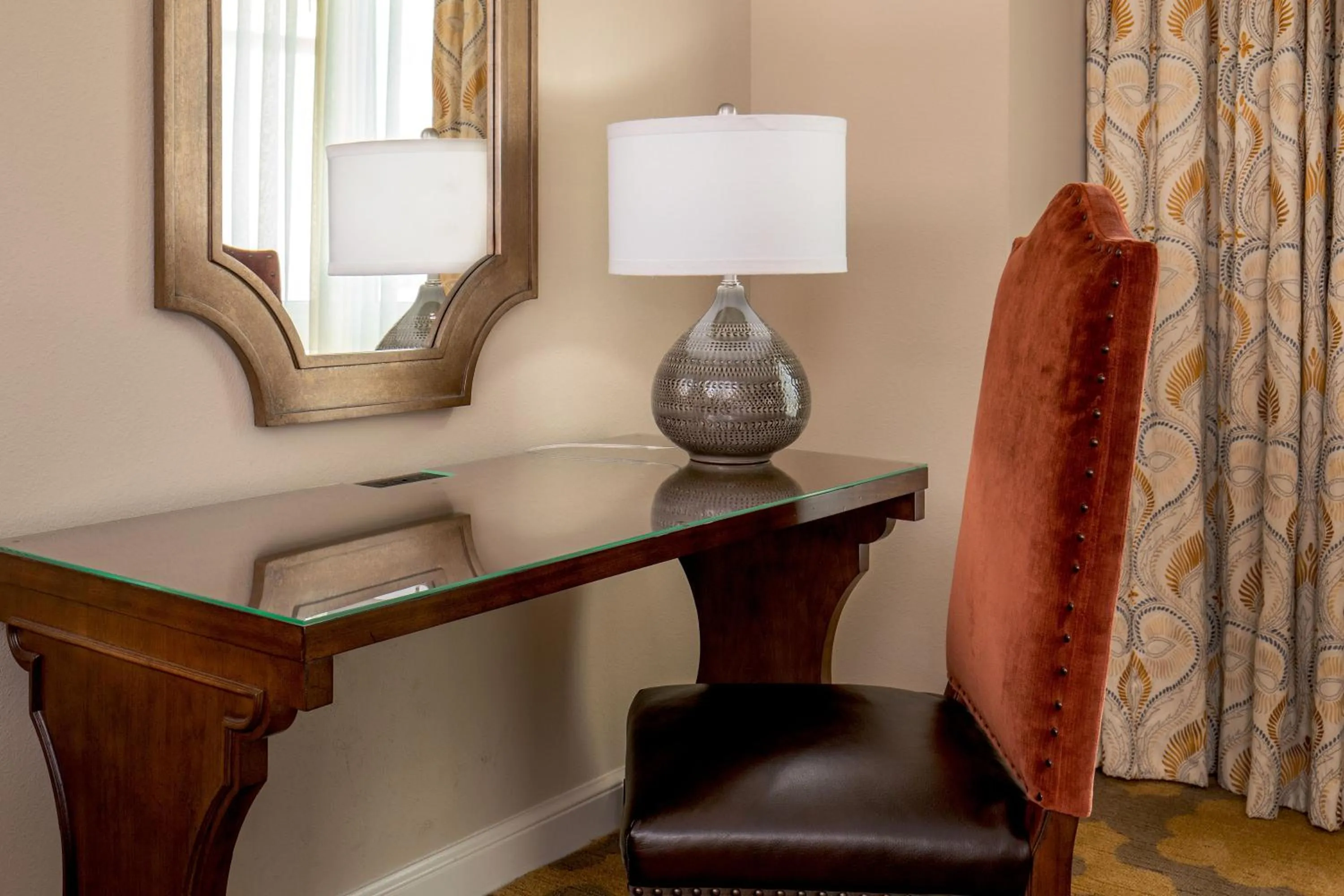 Seating area in The Westin Riverwalk, San Antonio