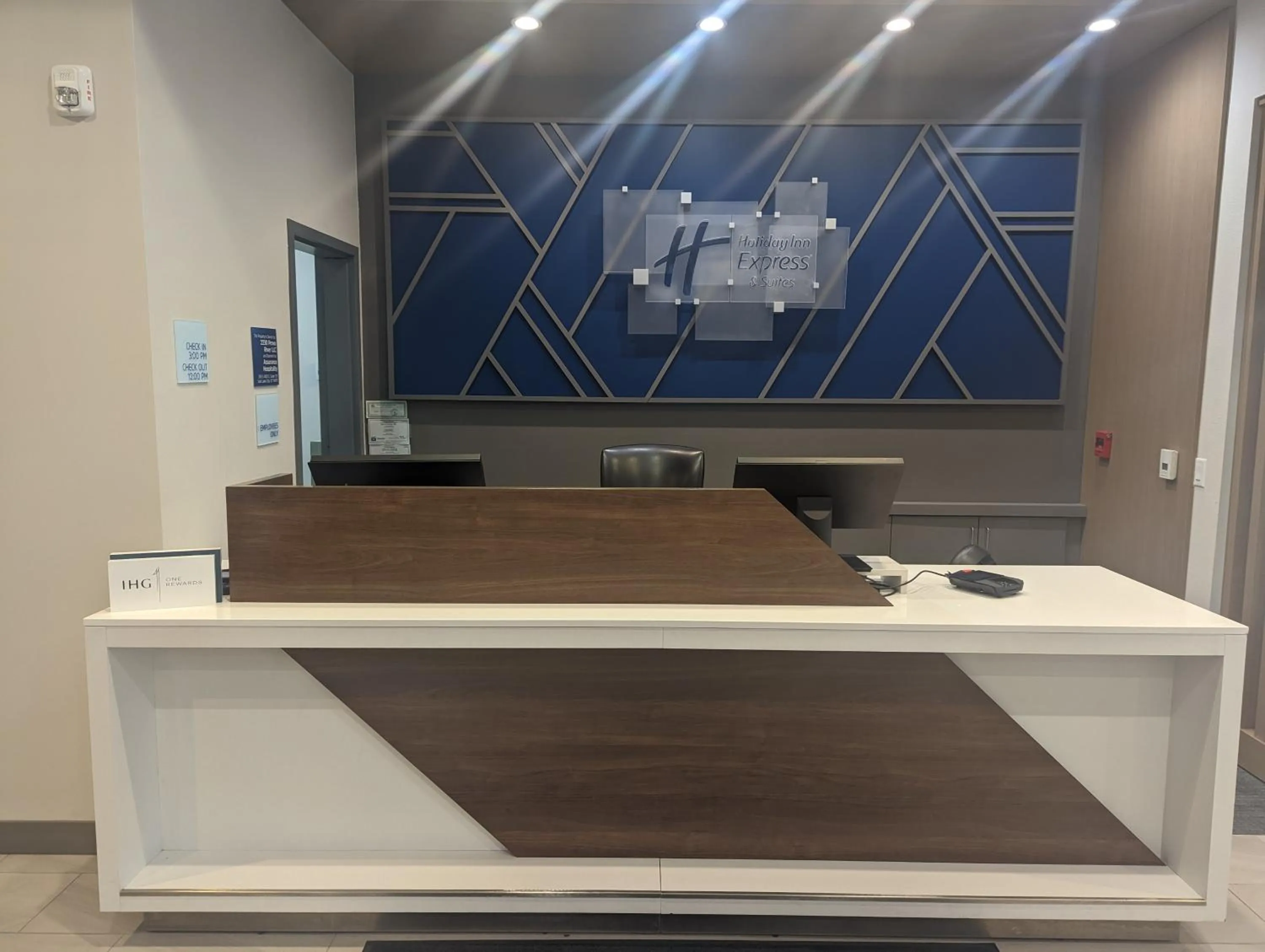 Lobby or reception in Holiday Inn Express & Suites Salt Lake City N - Bountiful by IHG