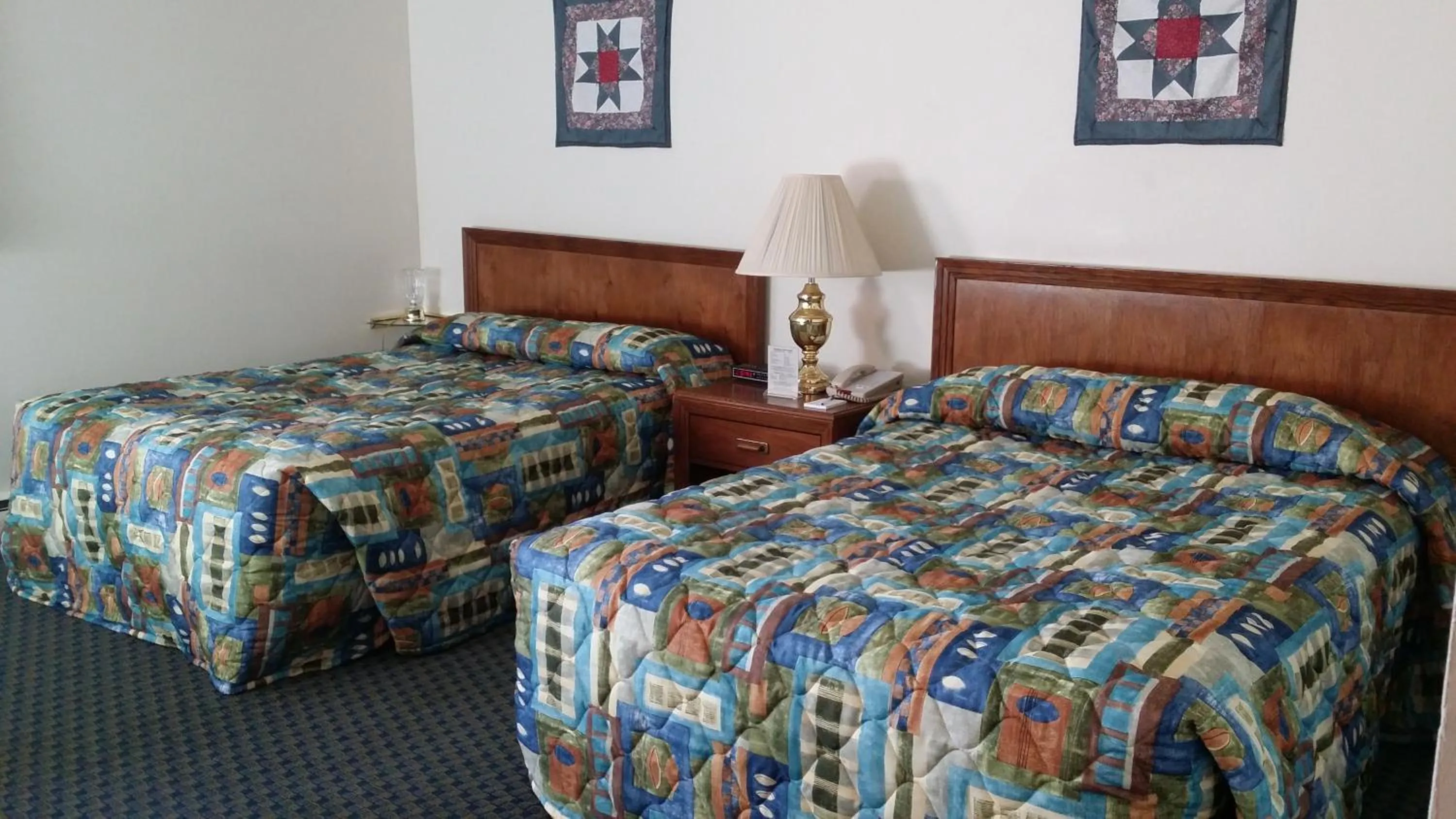 Cascades Lodge