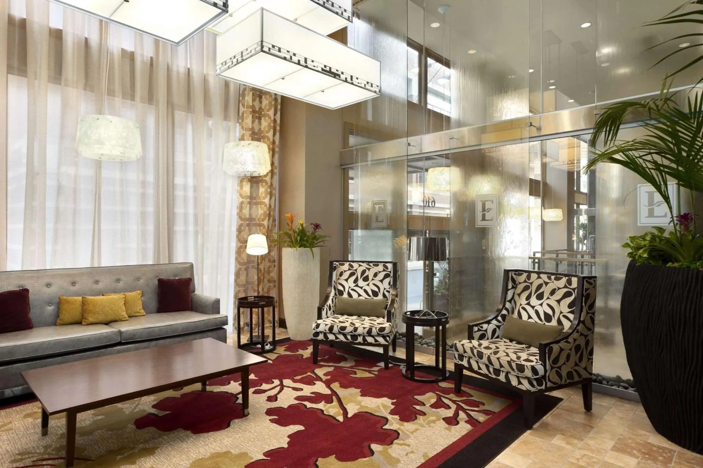 Lobby or reception in Embassy Suites Saint Louis - Downtown