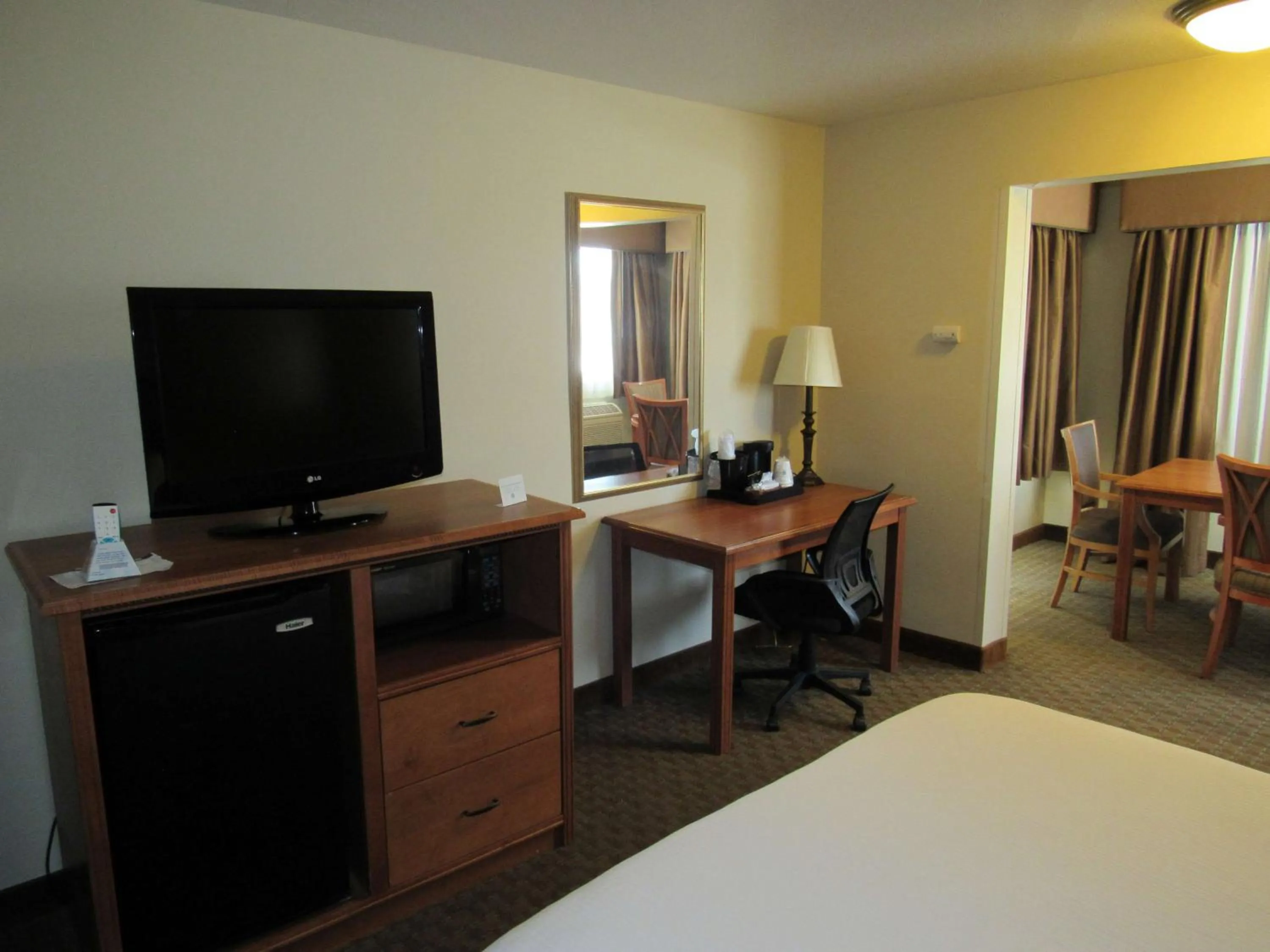 Other, Bed in Best Western Empire Towers