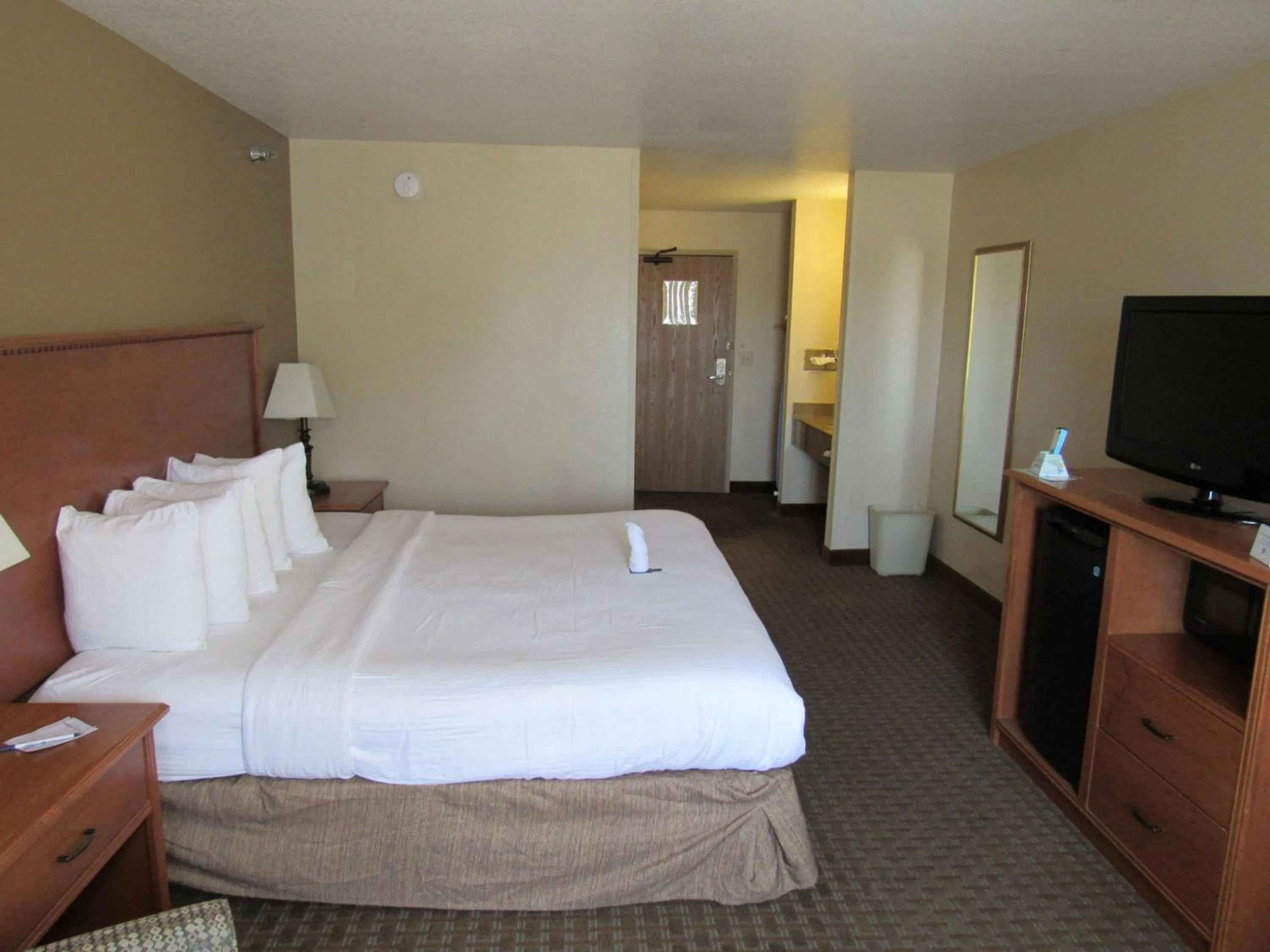 Bedroom, Bed in Best Western Empire Towers