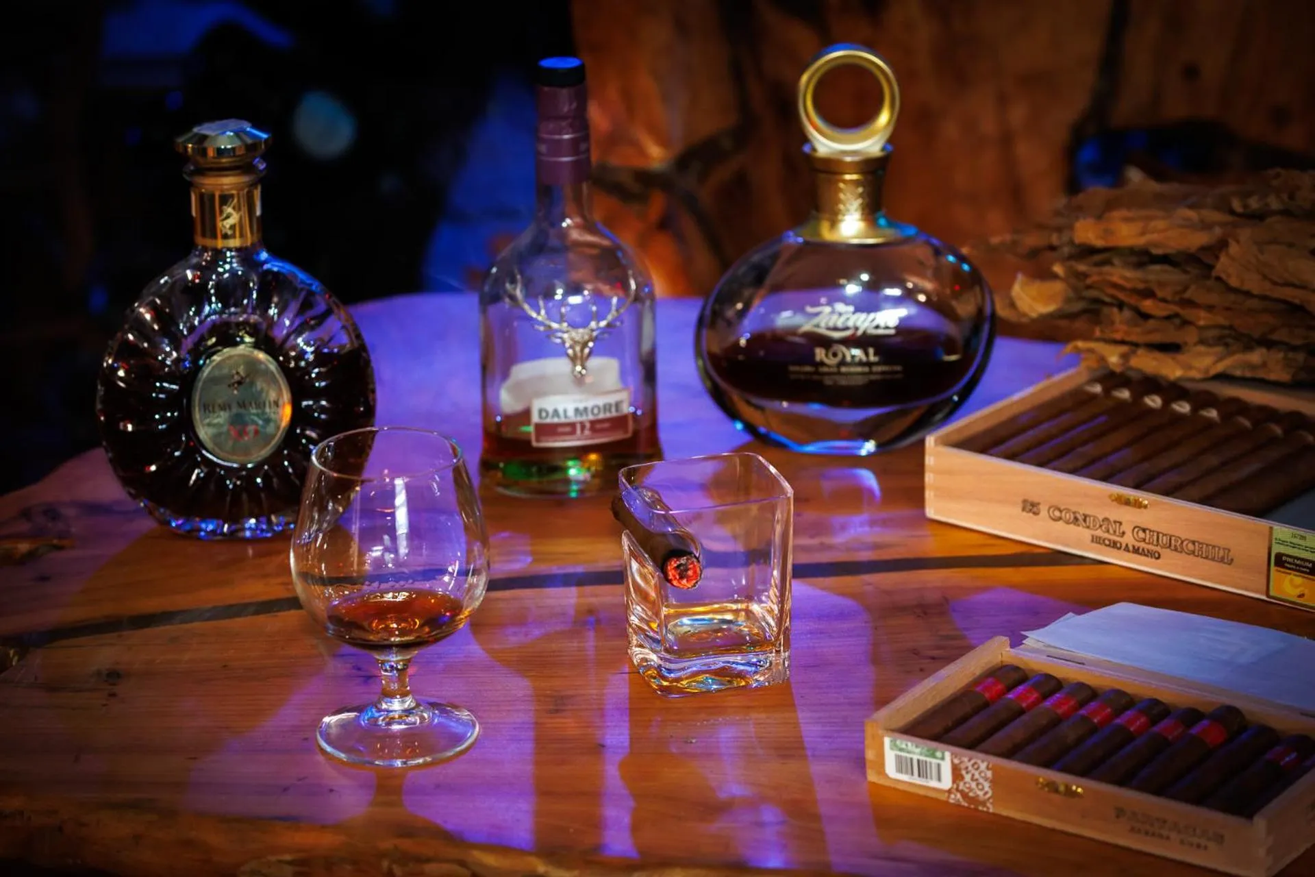 Communal lounge/ TV room in Hotel Puntagrande