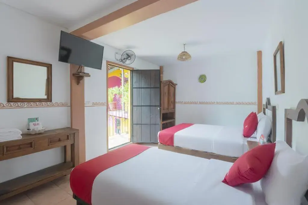 Triple Room in Hotel Coyopolan Triple Room in Hotel Coyopolan