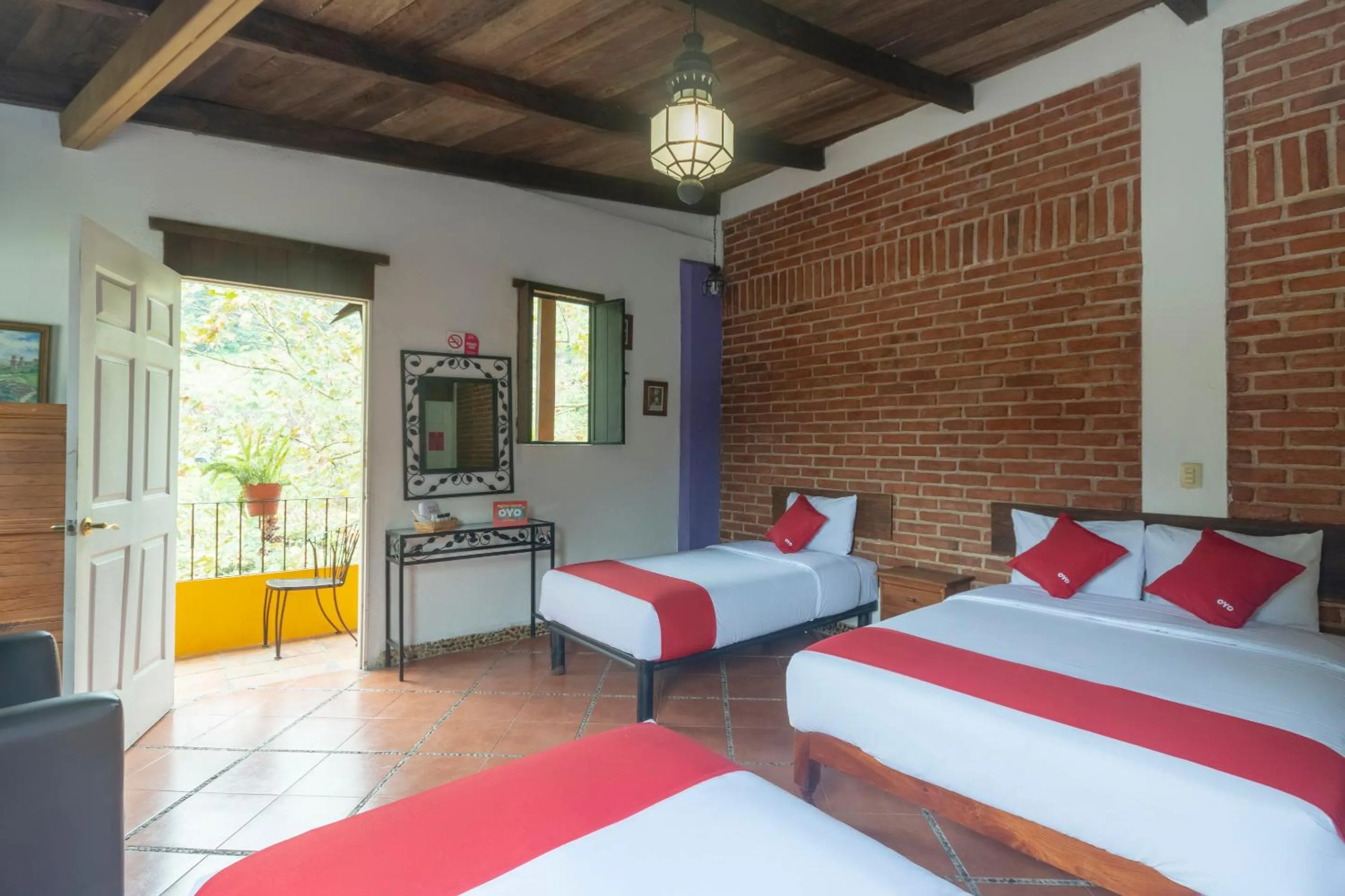 Bedroom, Bed in Hotel Coyopolan