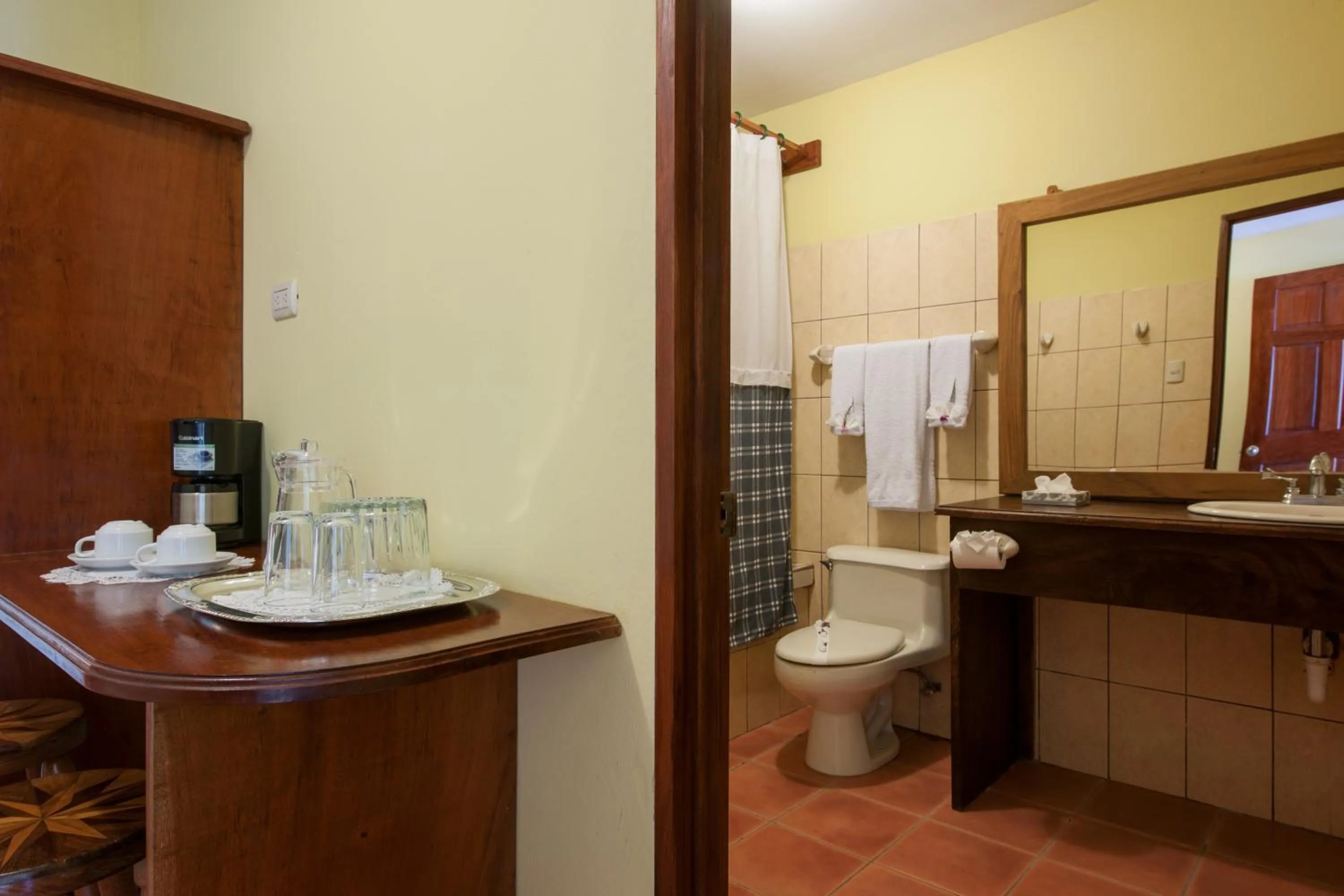 Bathroom in Hotel Arenal Lodge
