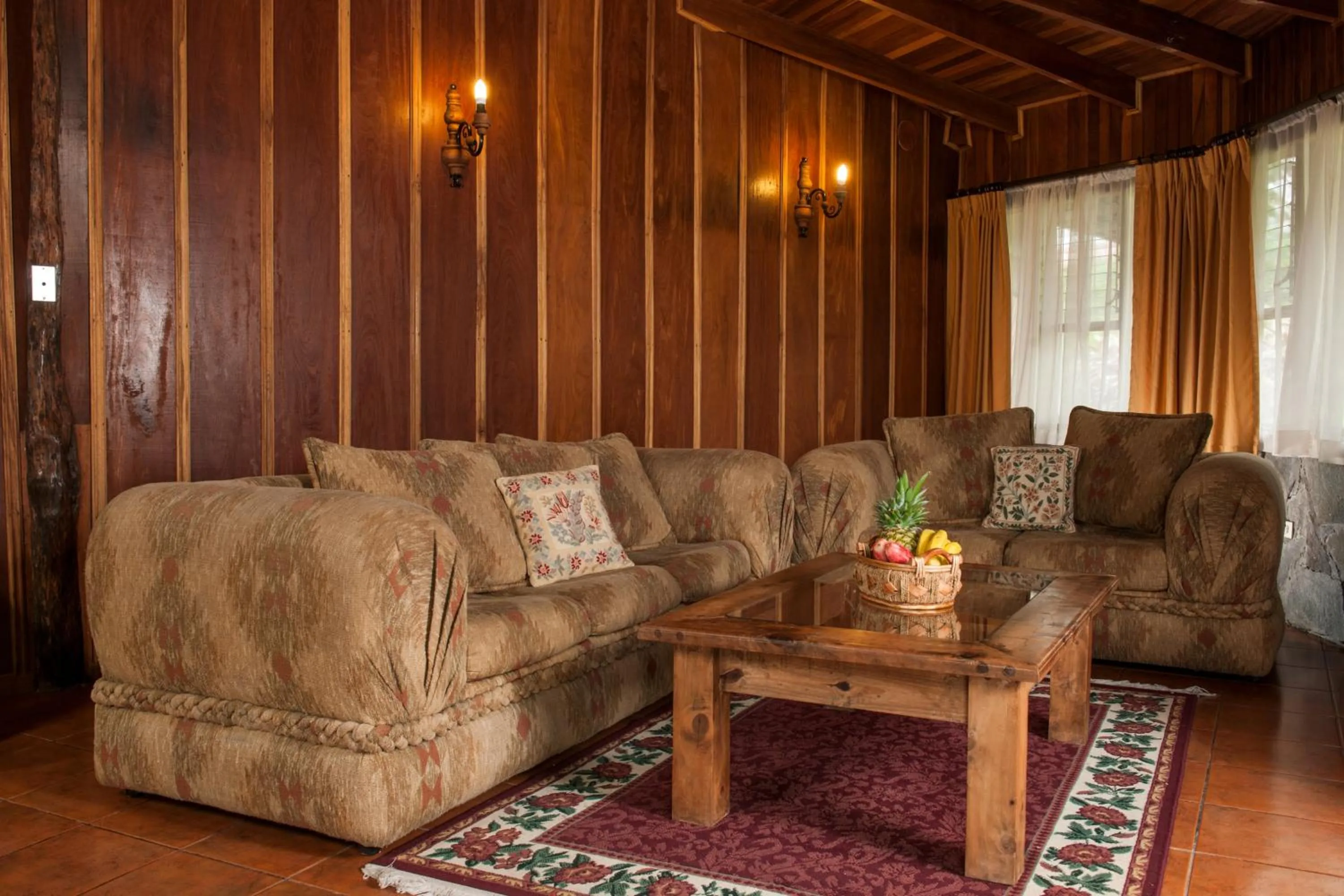 Living room in Hotel Arenal Lodge