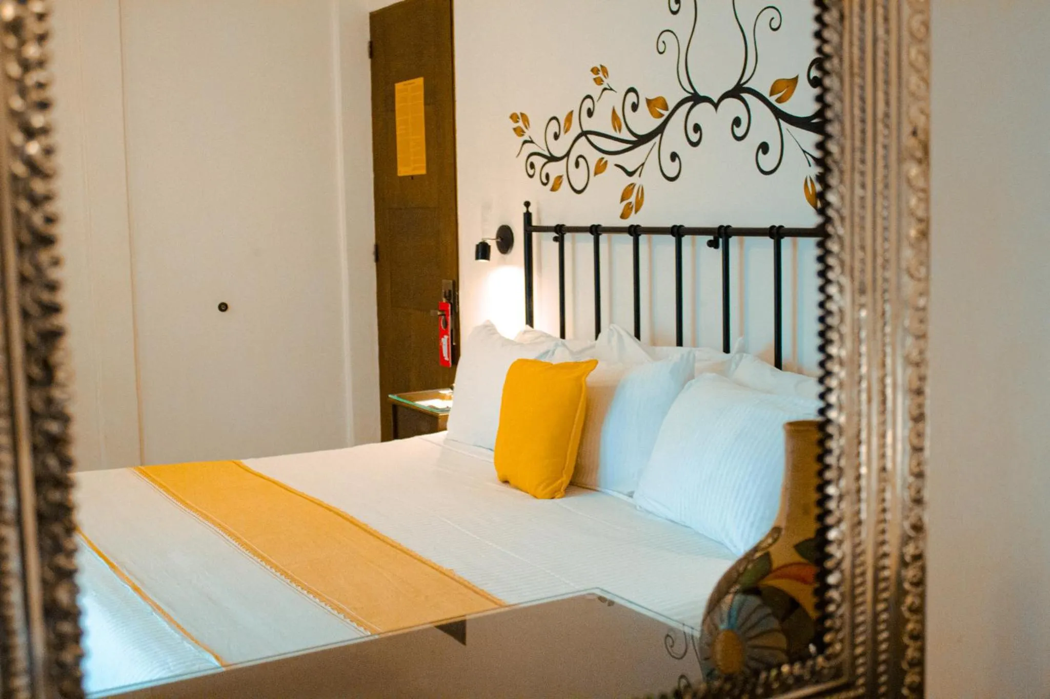 Bed in Hotel Oaxaca Real