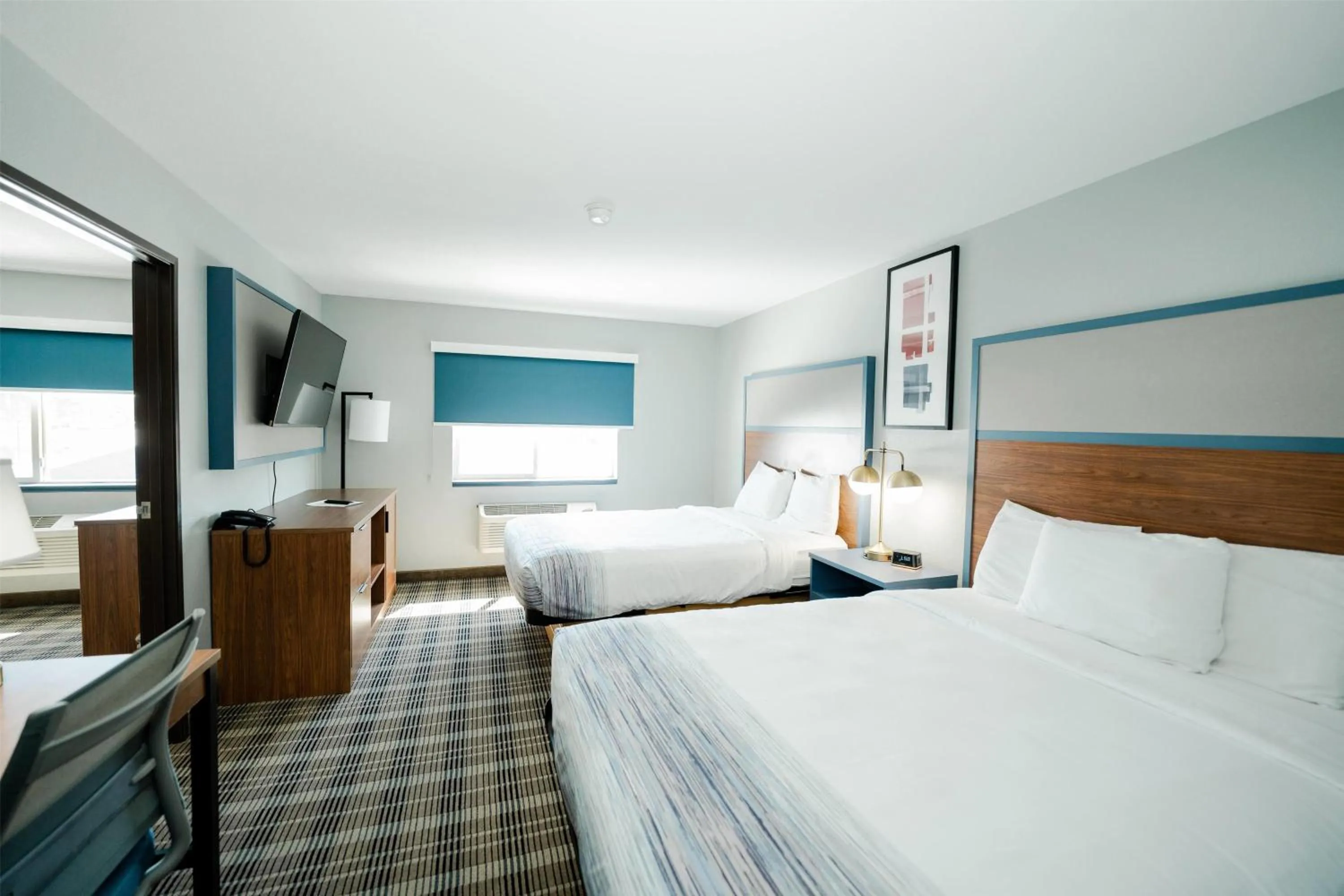 Photo of the whole room, Bed in AmericInn by Wyndham Tomahawk