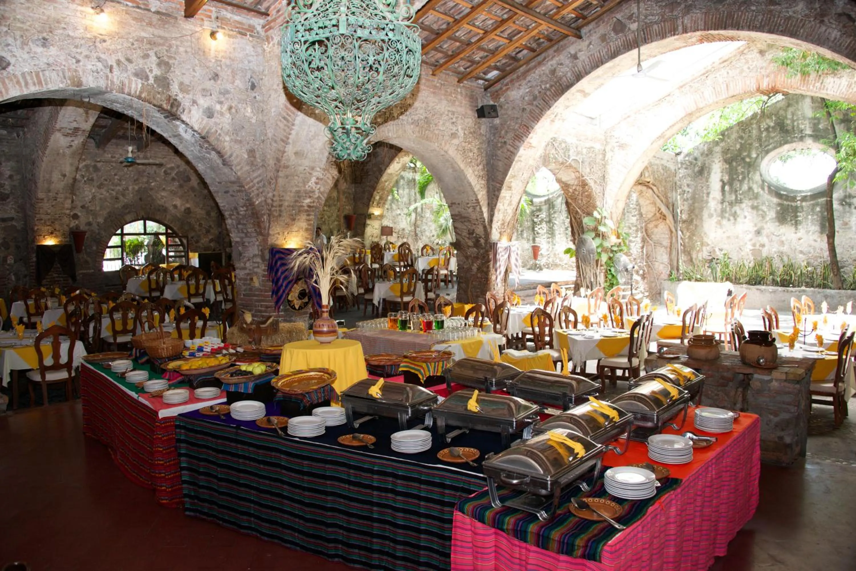 Food and drinks in Hotel Hacienda Vista Hermosa