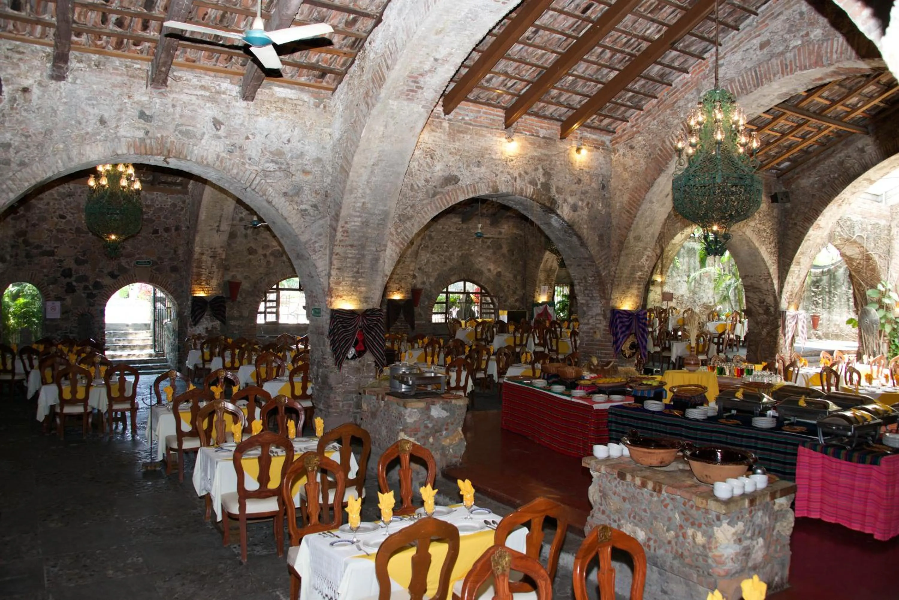 Food and drinks in Hotel Hacienda Vista Hermosa