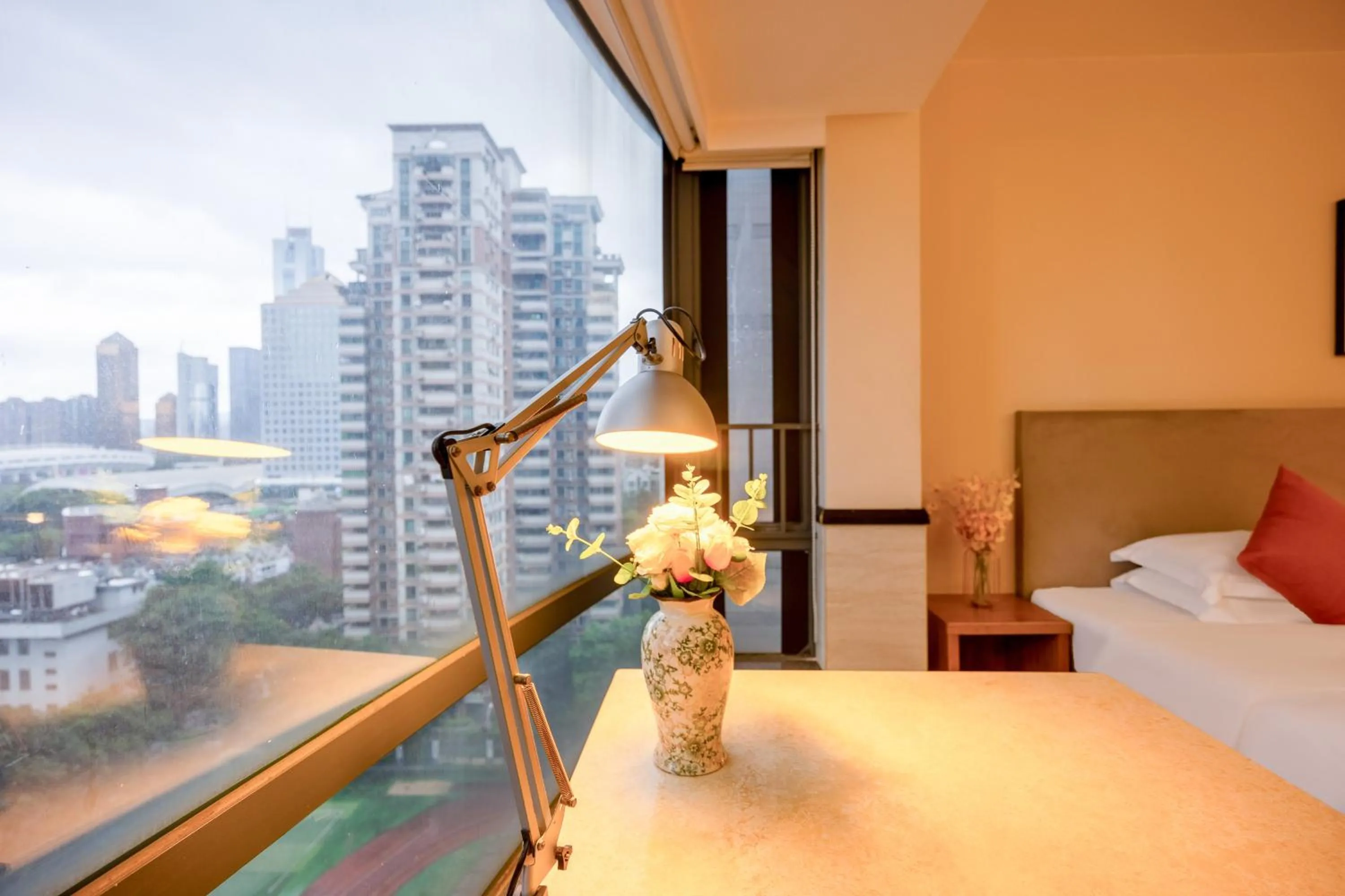 View (from property/room), Bed in Guangzhou Timmy Hotel