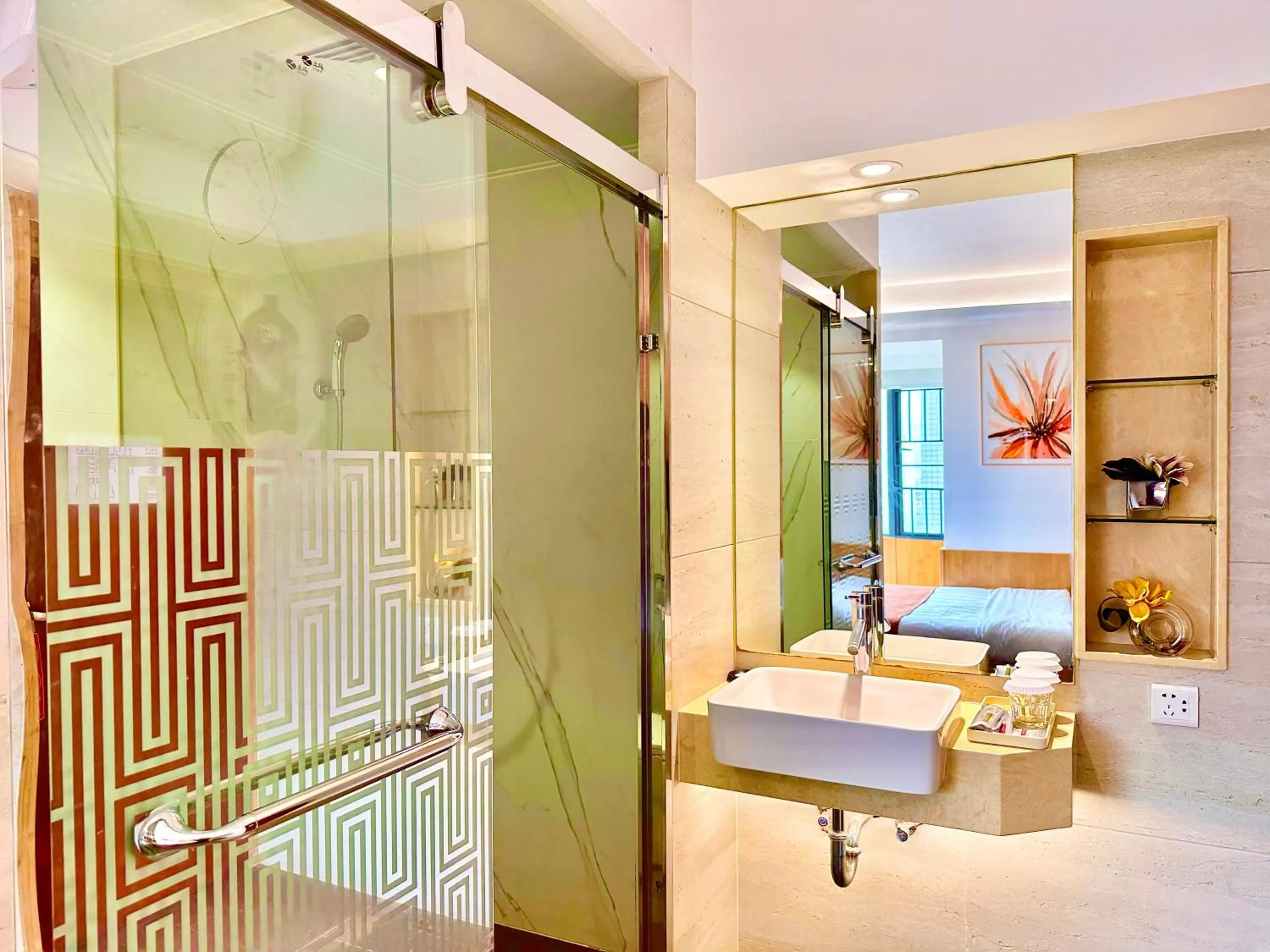 Toilet in Guangzhou Timmy Hotel