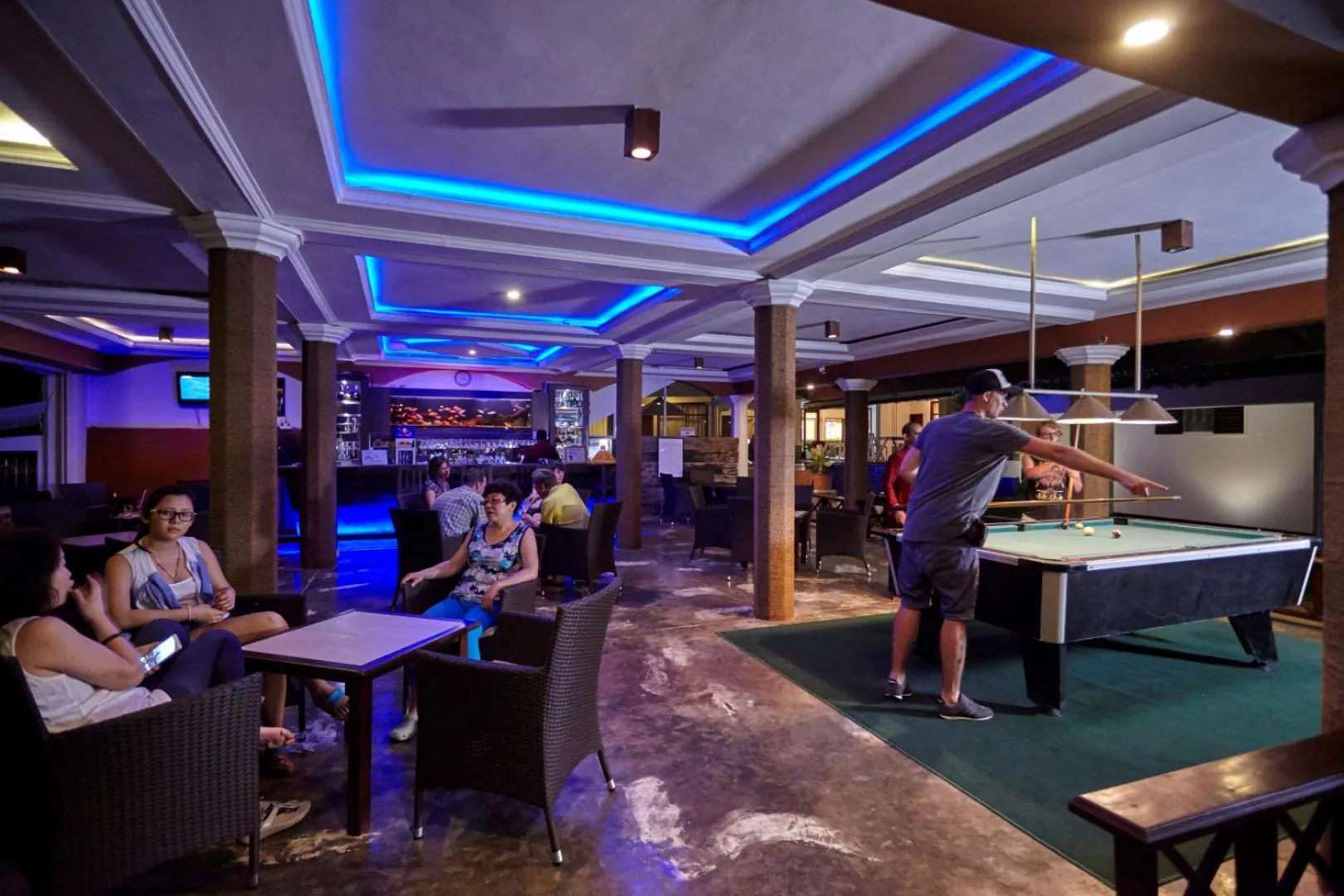 Billiard in Coral Sands Hotel