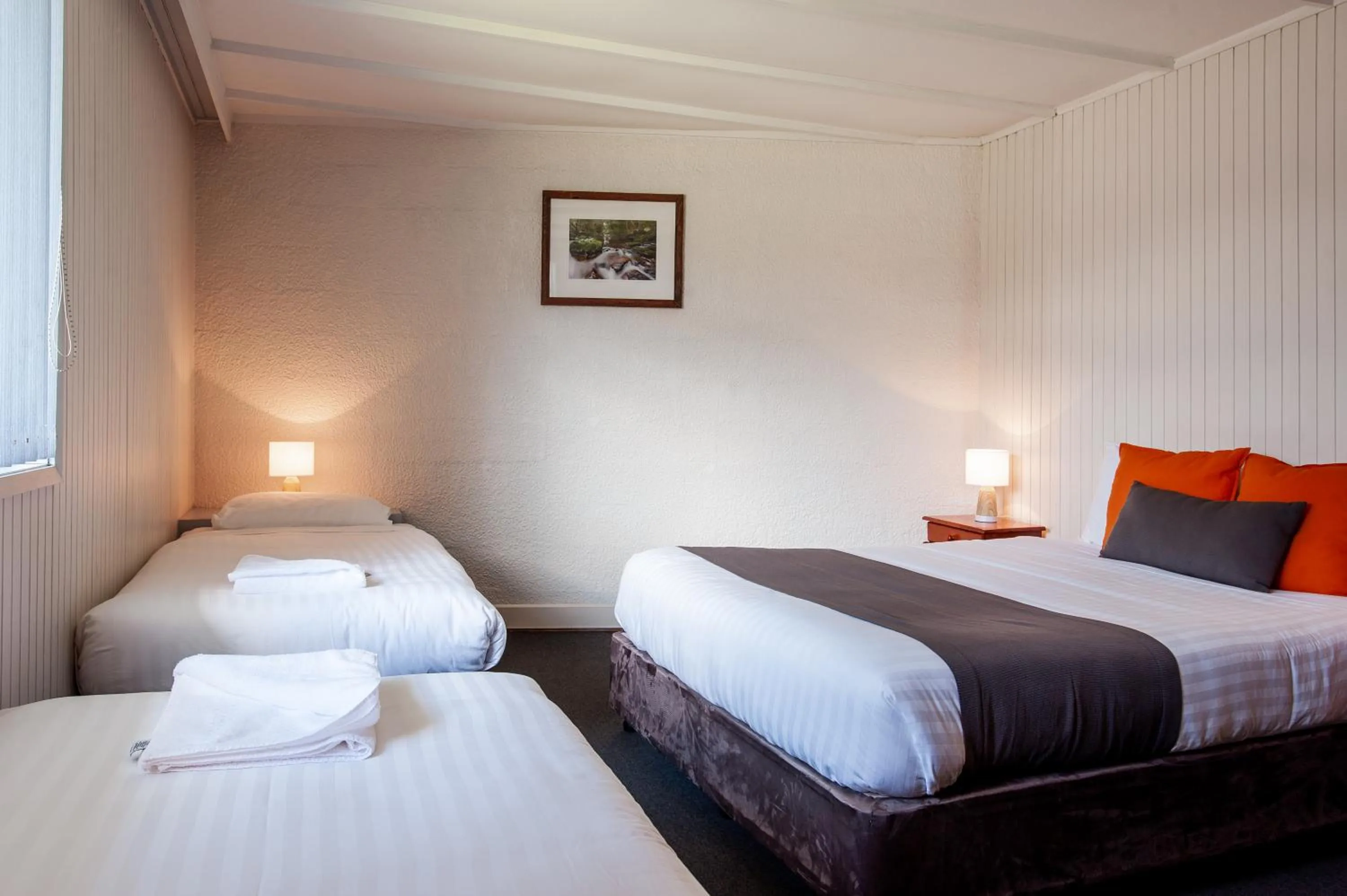 Photo of the whole room, Bed in Silver Hills Motel