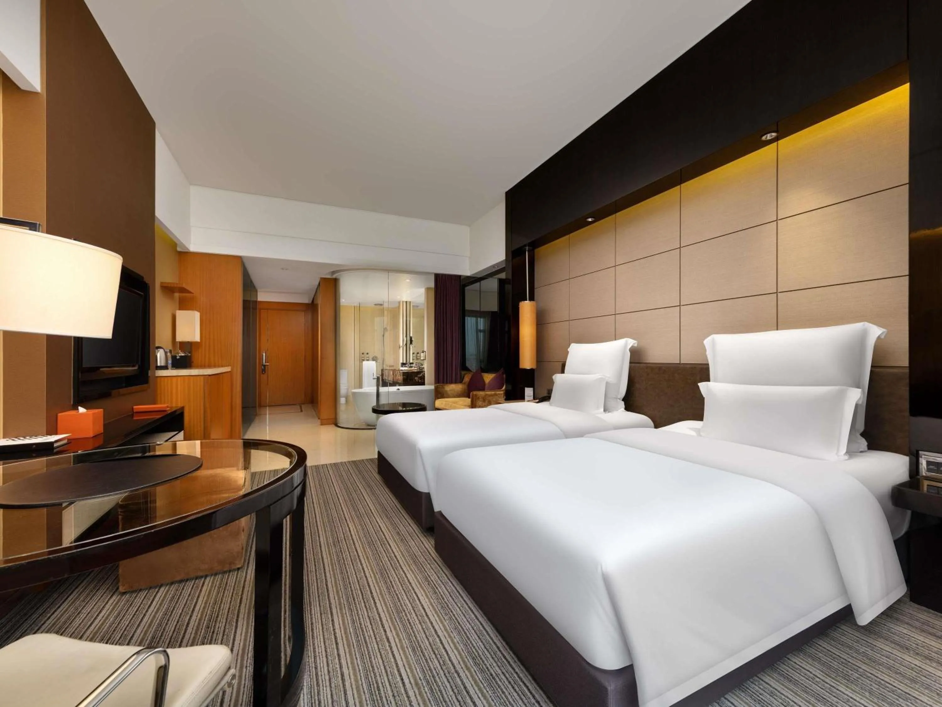 Bedroom, Bed in Pullman Dongguan Changan
