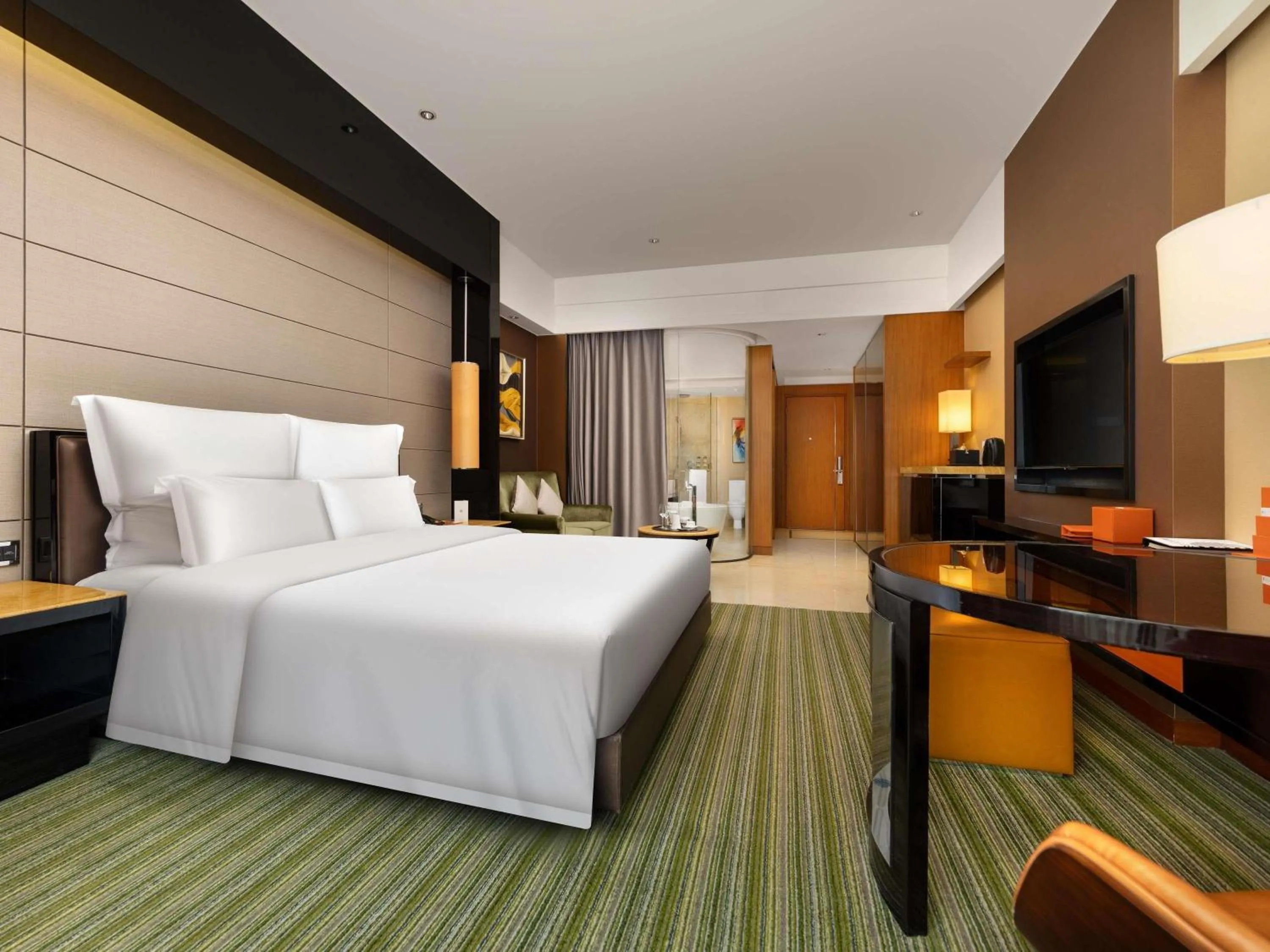Bedroom, Bed in Pullman Dongguan Changan