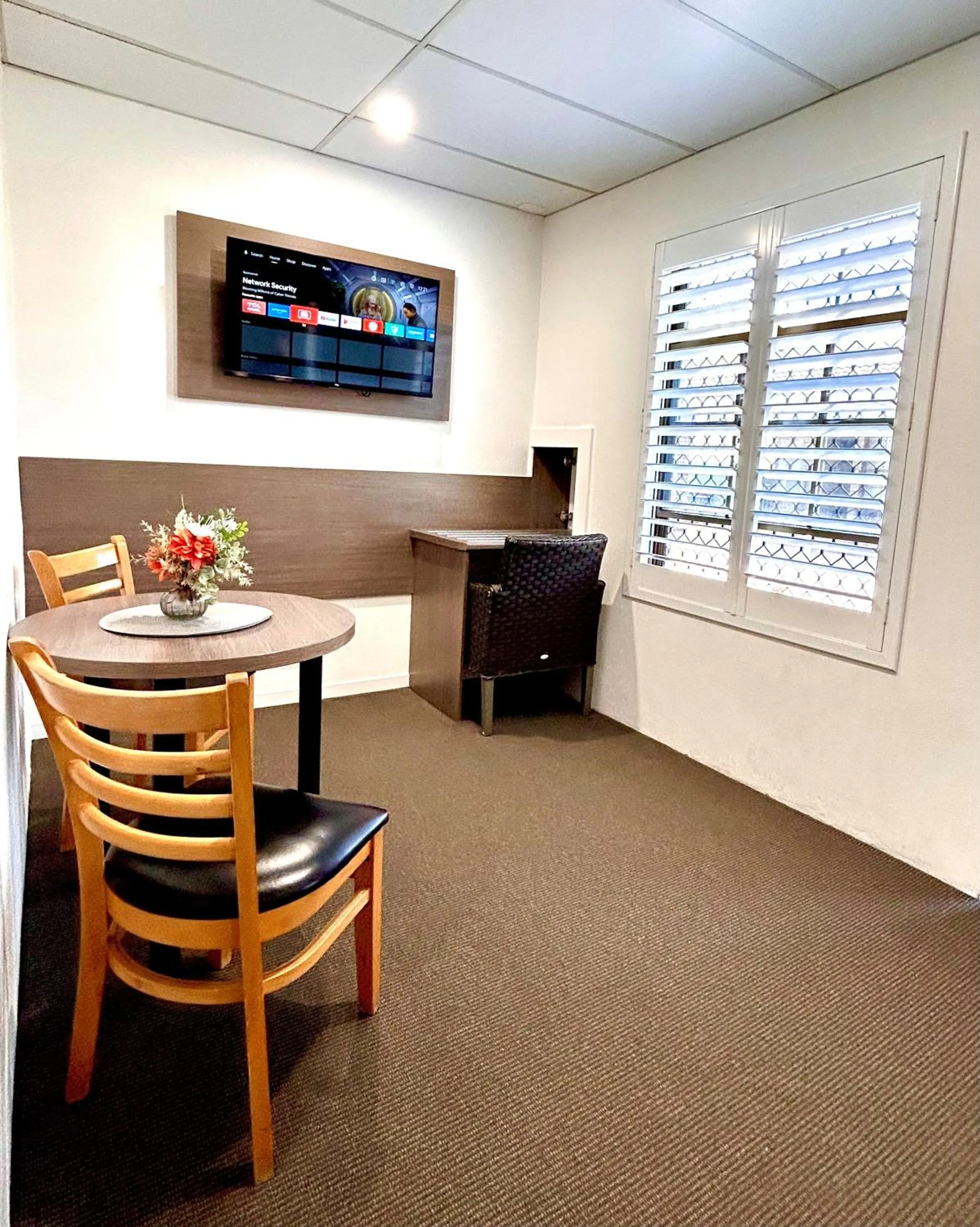 TV and multimedia in Chalet Motor Inn