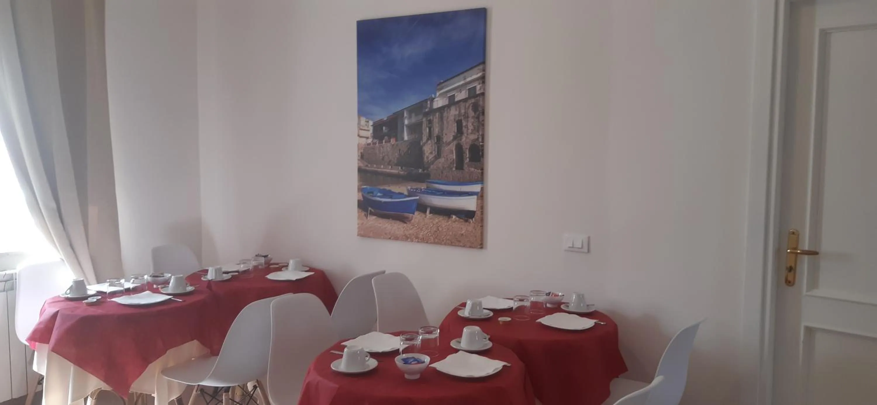 Communal kitchen in 100 passi dal mare