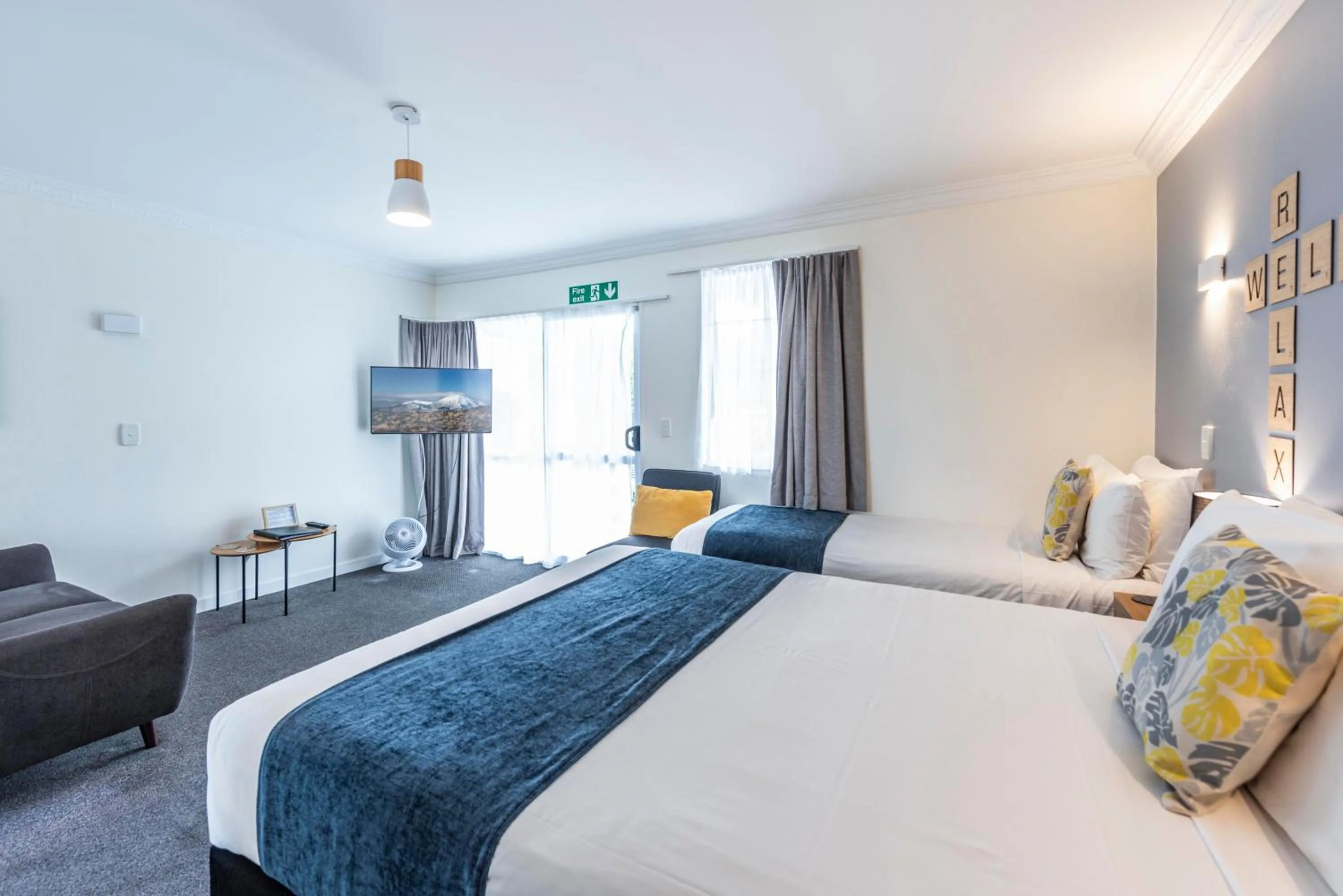 Bed in Kings Court Motel